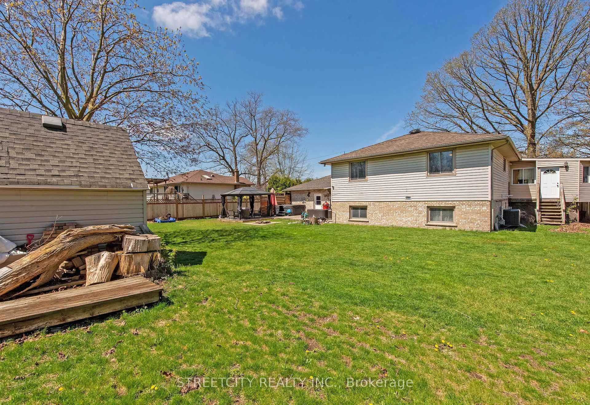 Photo 46 of 8571 Glendon Drive, Strathroy-Caradoc, Mount Brydges — HOMEH