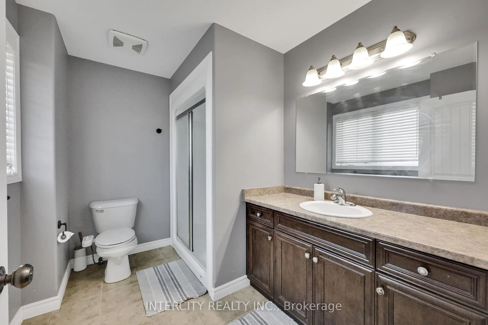 Photo 14 of 82 Molengraaf Way, Chatham-Kent — HOMEH