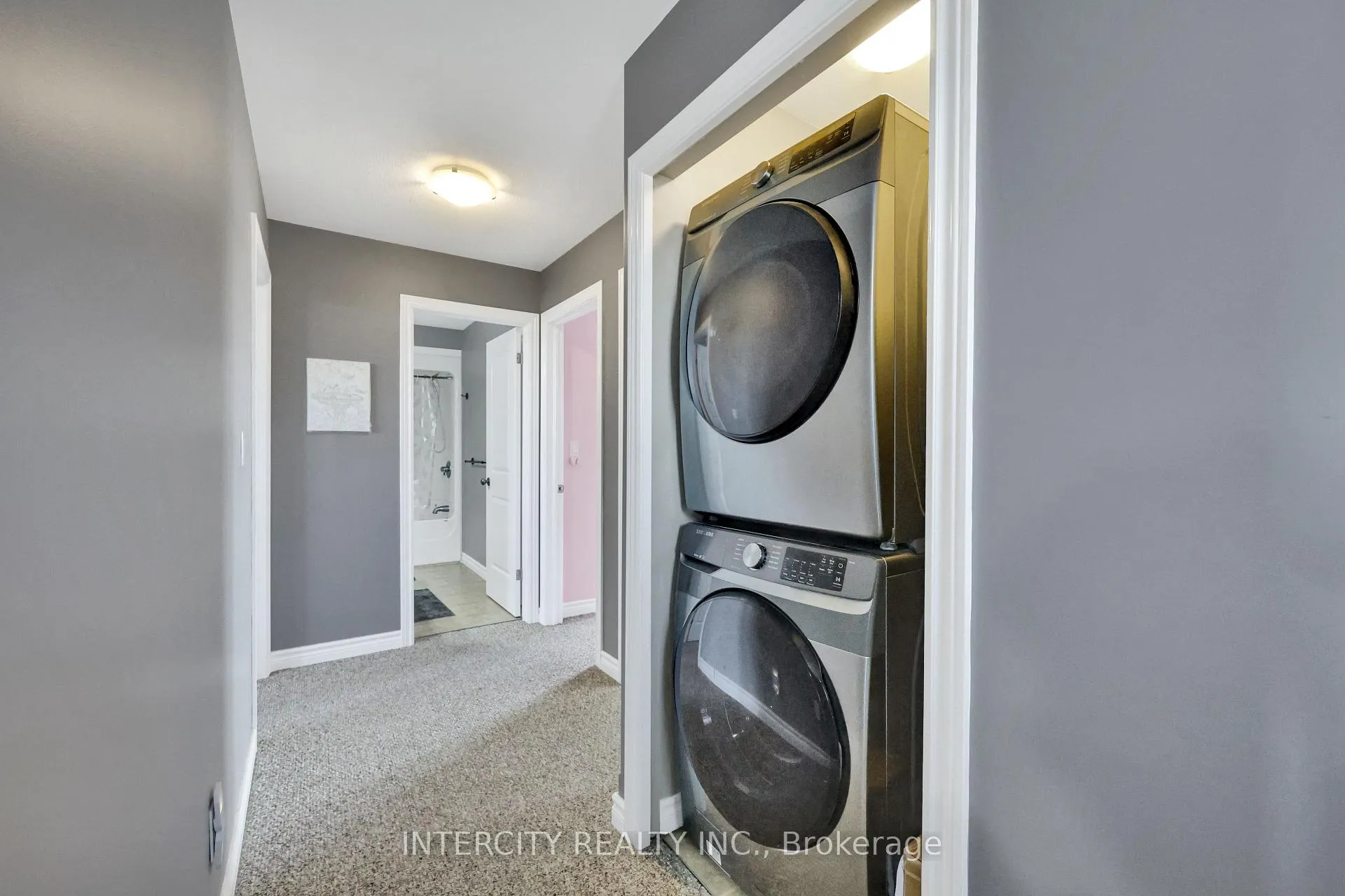 Photo 17 of 82 Molengraaf Way, Chatham-Kent — HOMEH