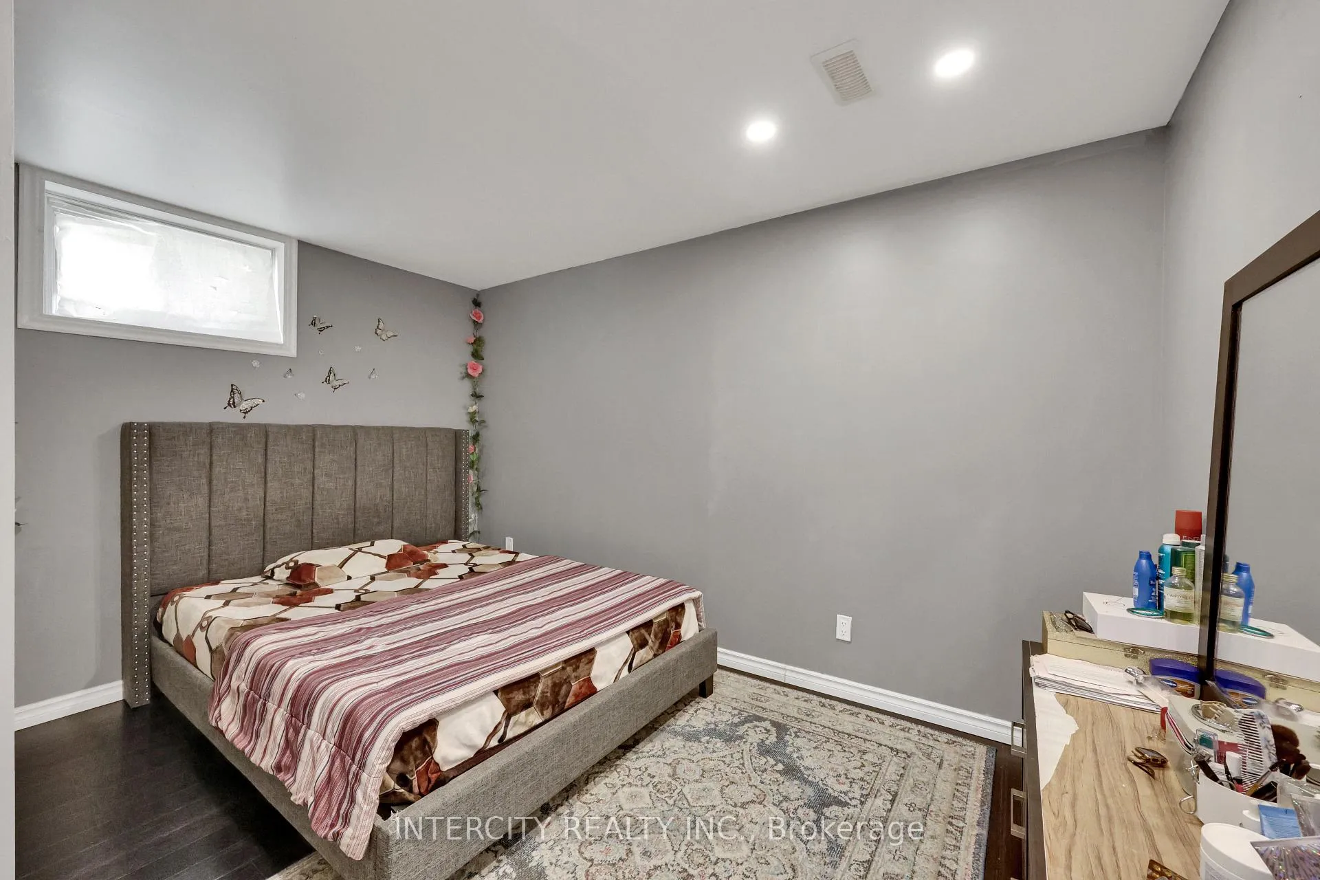 Photo 24 of 82 Molengraaf Way, Chatham-Kent — HOMEH