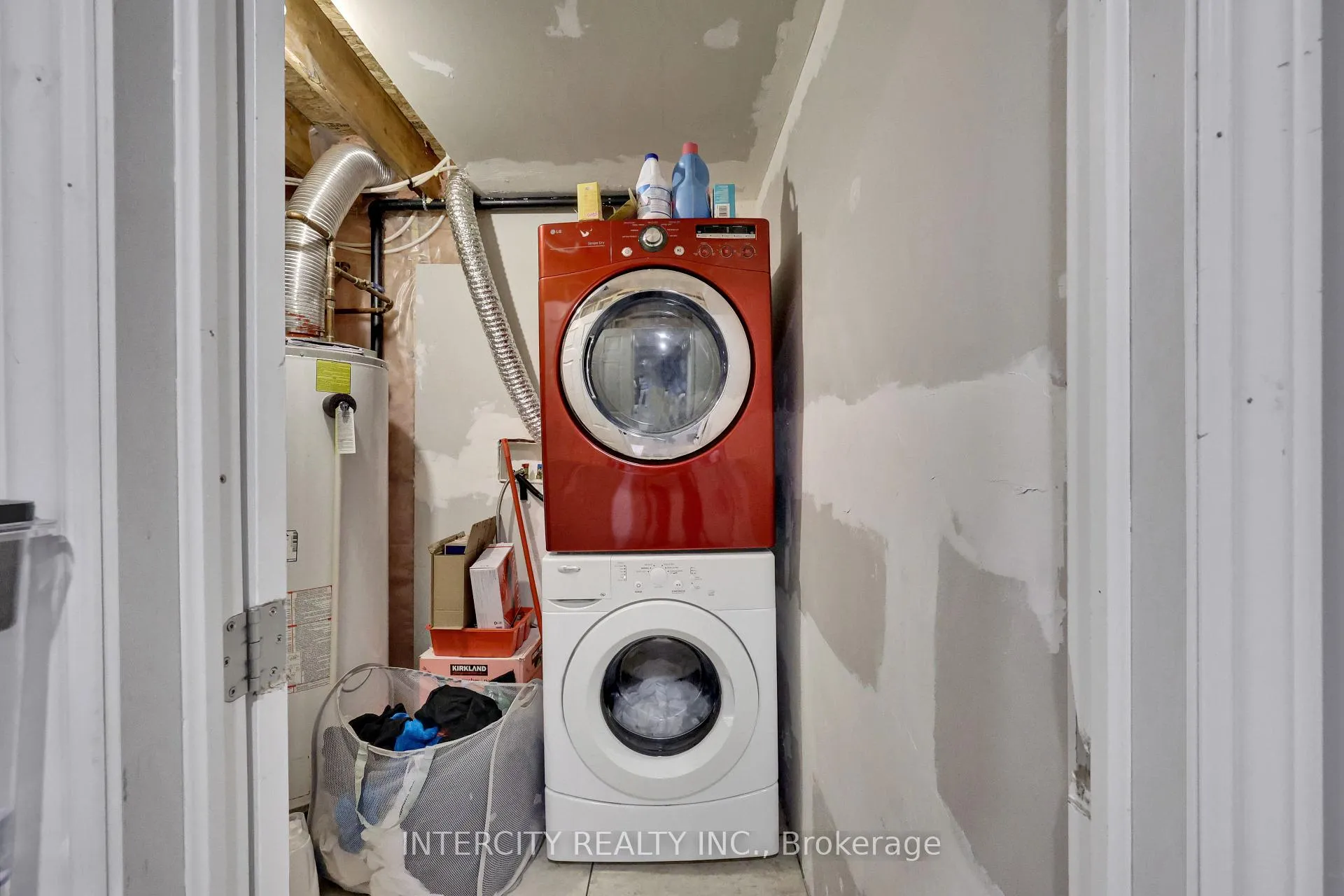 Photo 26 of 82 Molengraaf Way, Chatham-Kent — HOMEH