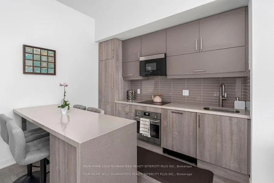 Photo 3 of Unit 1015, 8119 Birchmount Road, Markham, Unionville — HOMEH