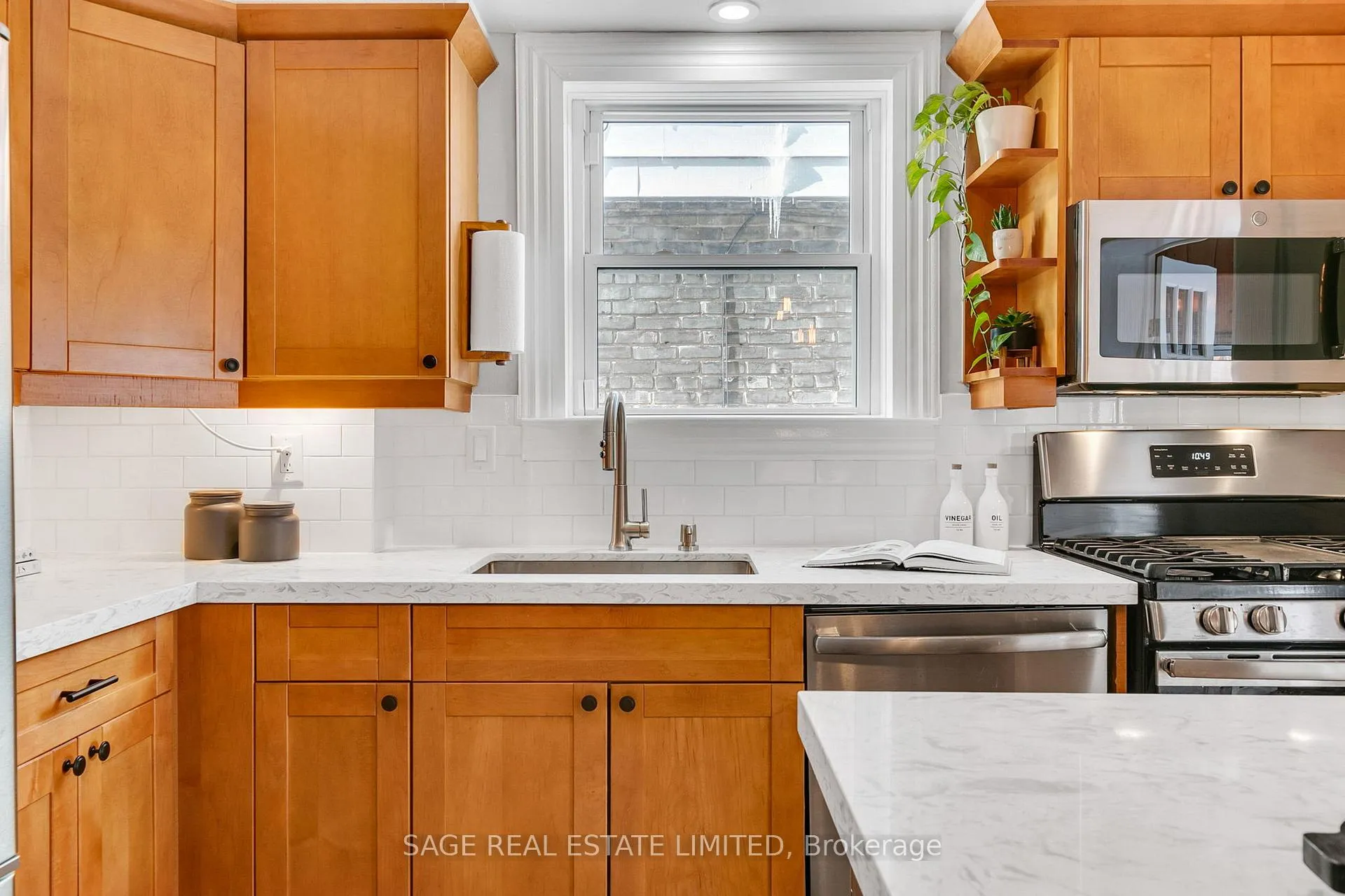 Photo 13 of 12 Stephenson Avenue, Toronto, East End-Danforth — HOMEH