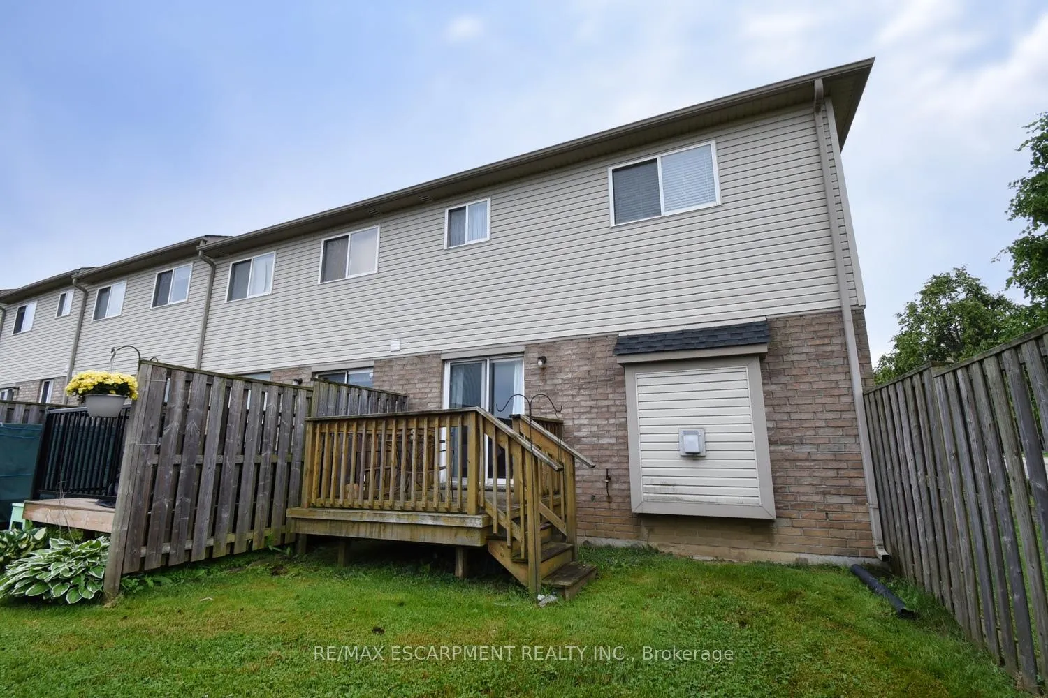 Photo 35 of Unit 49, 7 Southside Place, Hamilton, Mountview — HOMEH