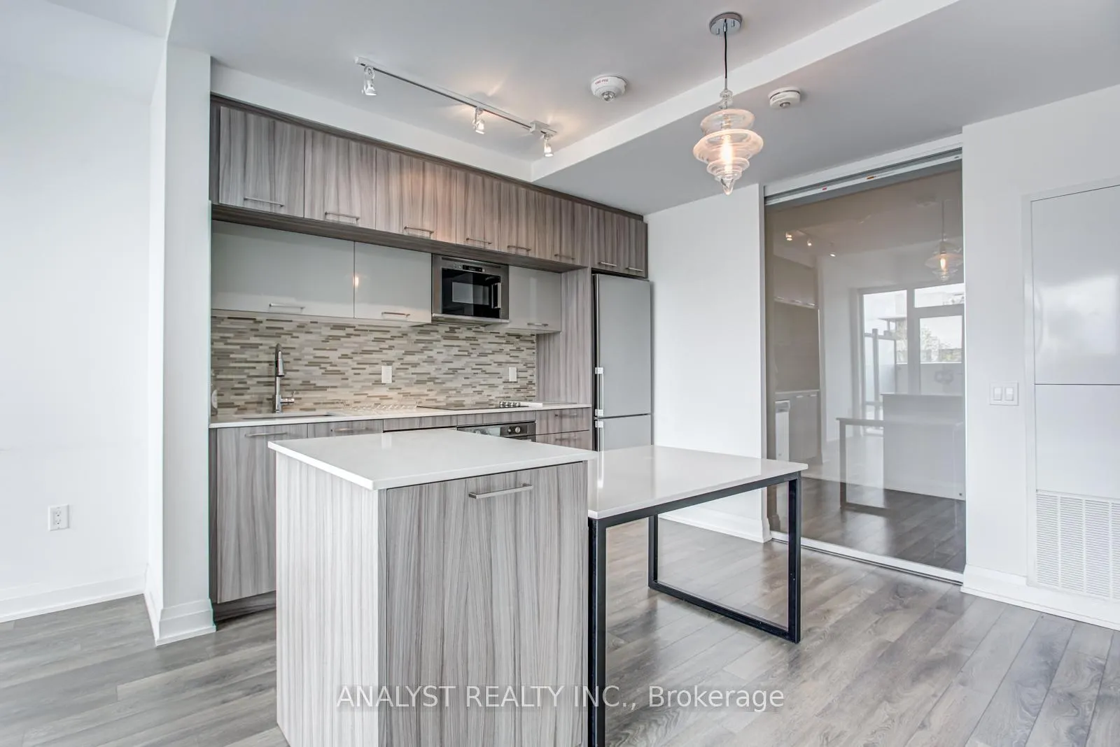 Photo 10 of Unit 315, 4800 Highway 7 Road, Vaughan, East Woodbridge — HOMEH
