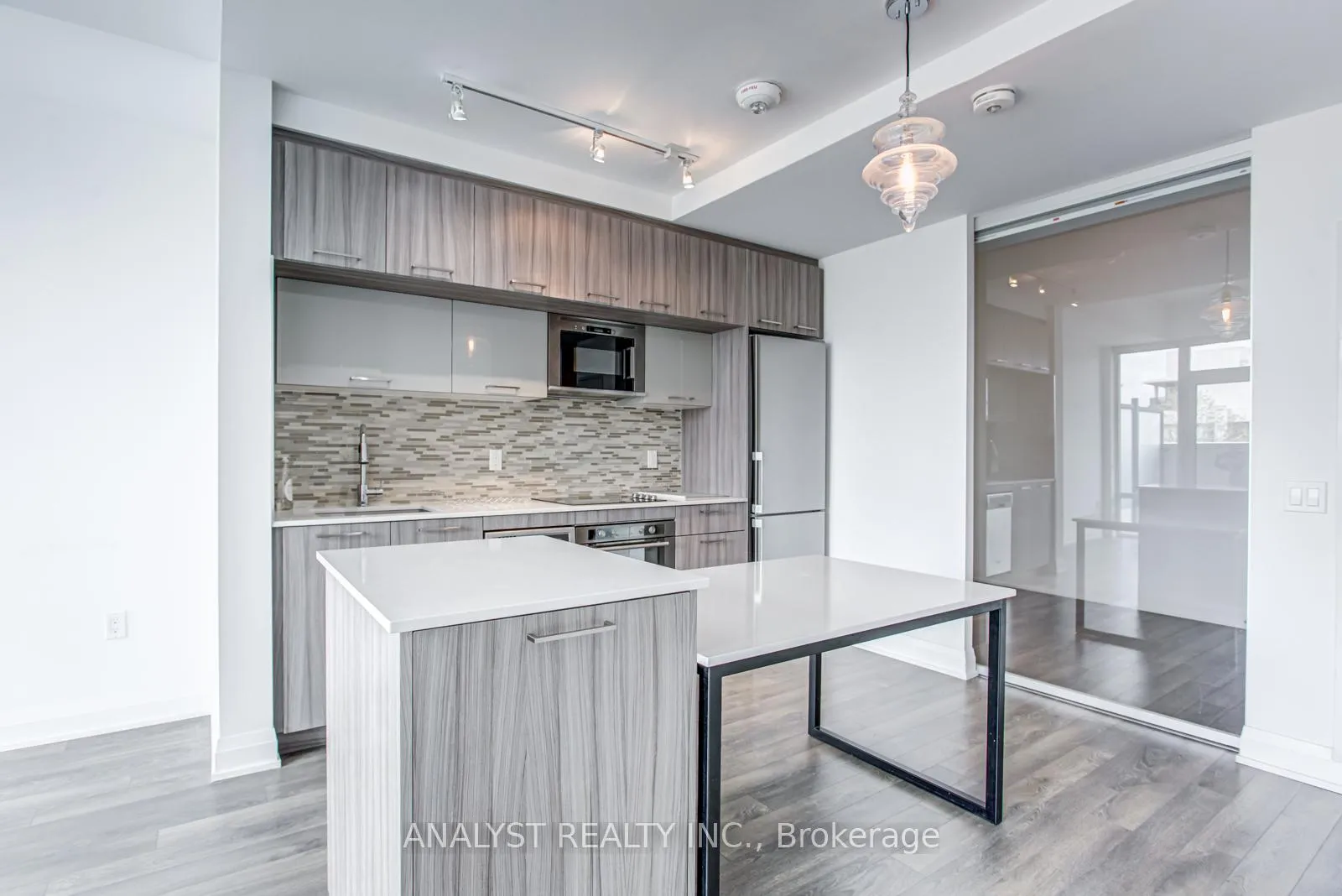 Photo 11 of Unit 315, 4800 Highway 7 Road, Vaughan, East Woodbridge — HOMEH