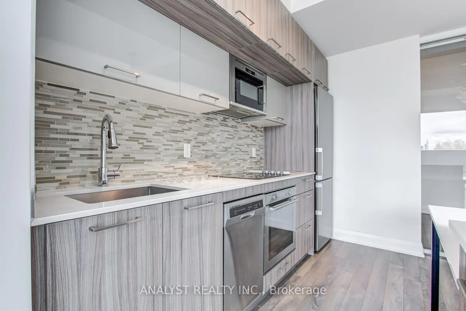 Photo 12 of Unit 315, 4800 Highway 7 Road, Vaughan, East Woodbridge — HOMEH