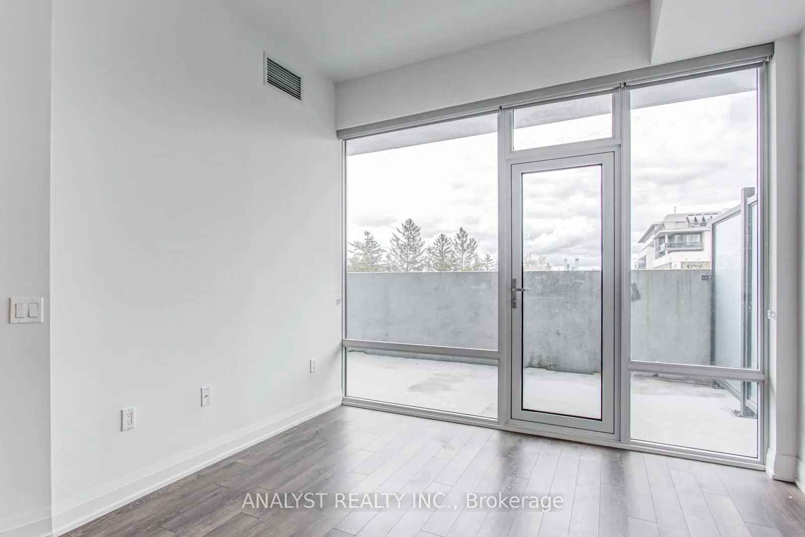Photo 21 of Unit 315, 4800 Highway 7 Road, Vaughan, East Woodbridge — HOMEH