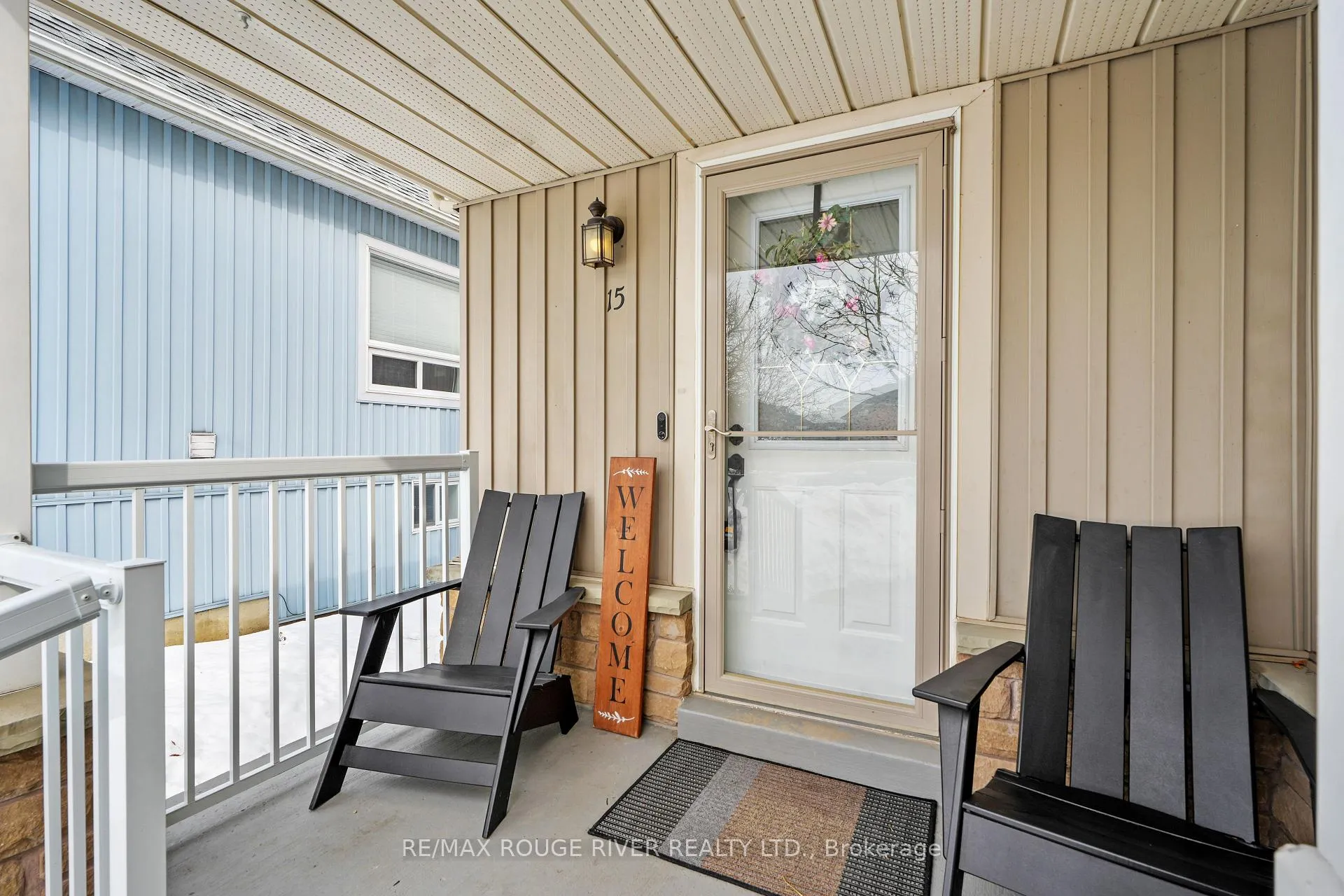 Photo 2 of 15 Bridges Drive, Clarington, Newcastle — HOMEH