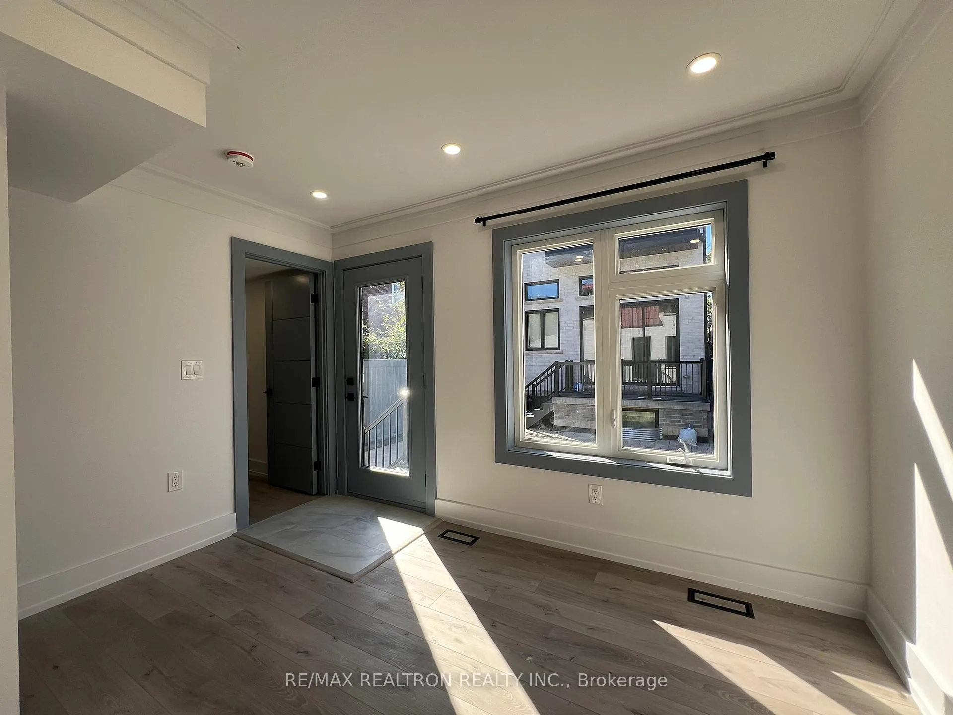 Photo 3 of Unit GARDEN SUITE UPPER, 347 Main Street, Toronto, East End-Danforth — HOMEH