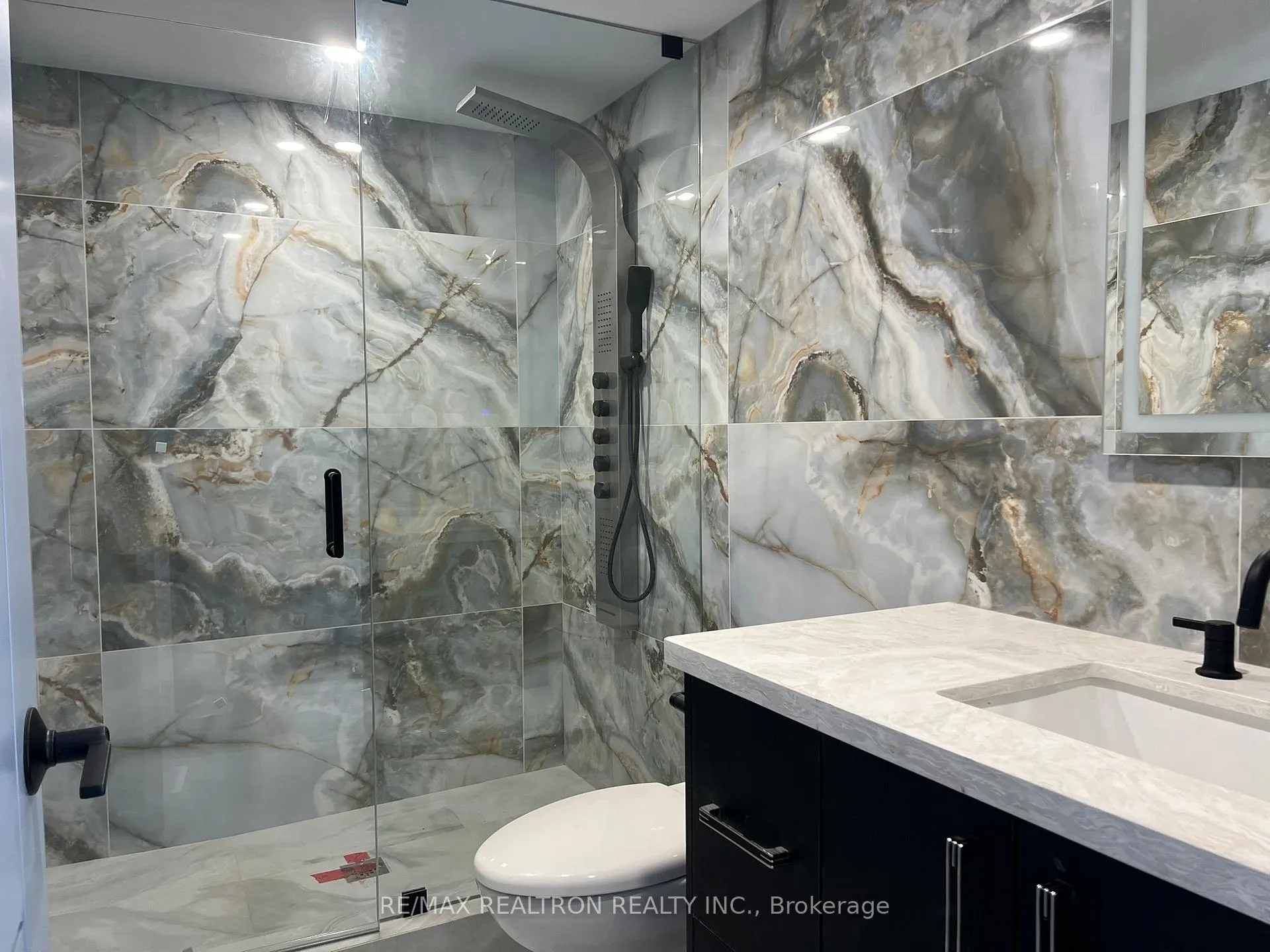 Photo 5 of Unit GARDEN SUITE UPPER, 347 Main Street, Toronto, East End-Danforth — HOMEH