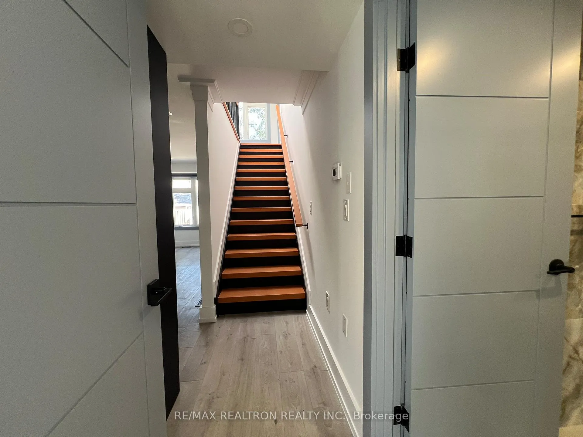 Photo 8 of Unit GARDEN SUITE UPPER, 347 Main Street, Toronto, East End-Danforth — HOMEH