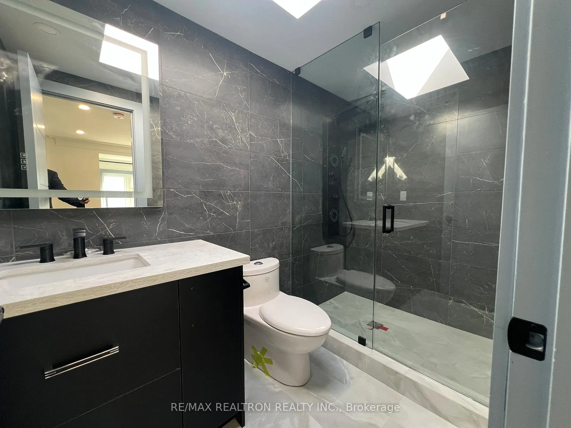 Photo 23 of Unit GARDEN SUITE UPPER, 347 Main Street, Toronto, East End-Danforth — HOMEH