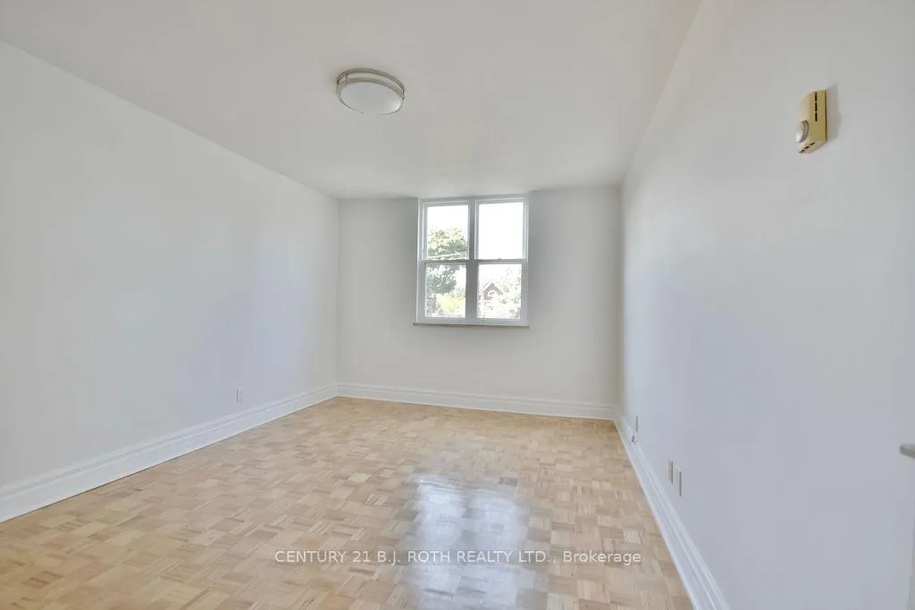 Photo 16 of Unit 37, 2 Grove Street E, Barrie, Wellington — HOMEH