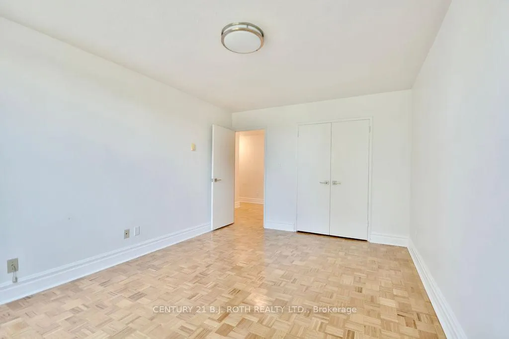 Photo 17 of Unit 37, 2 Grove Street E, Barrie, Wellington — HOMEH