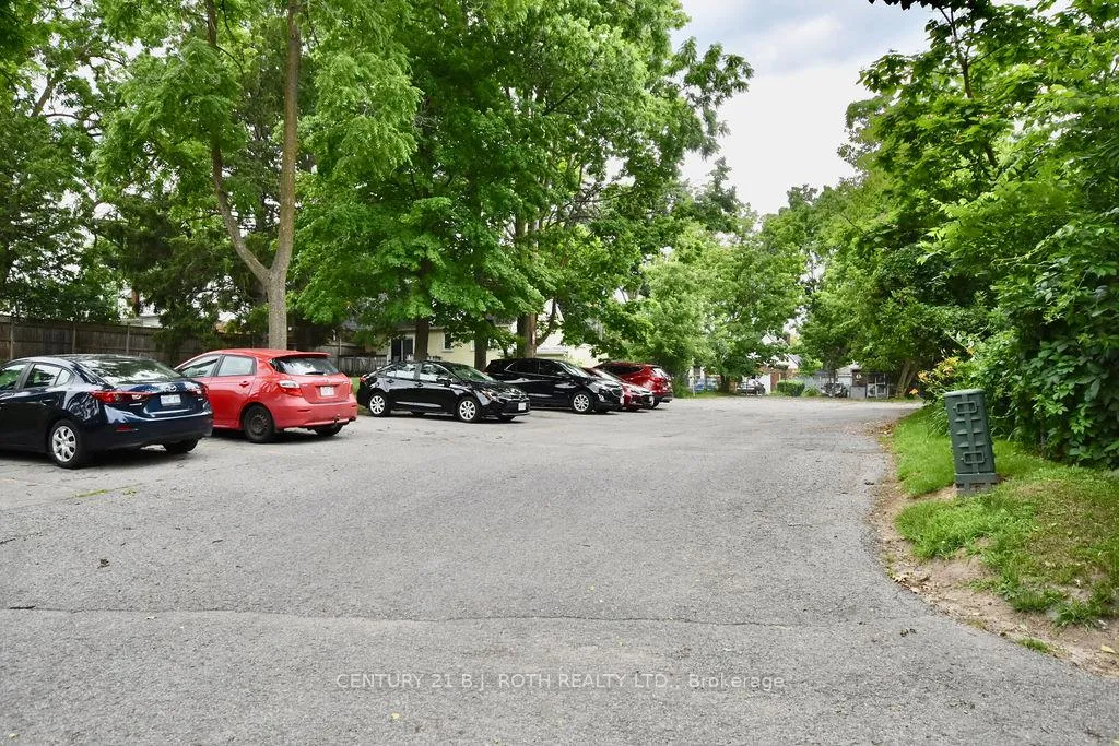 Photo 28 of Unit 37, 2 Grove Street E, Barrie, Wellington — HOMEH