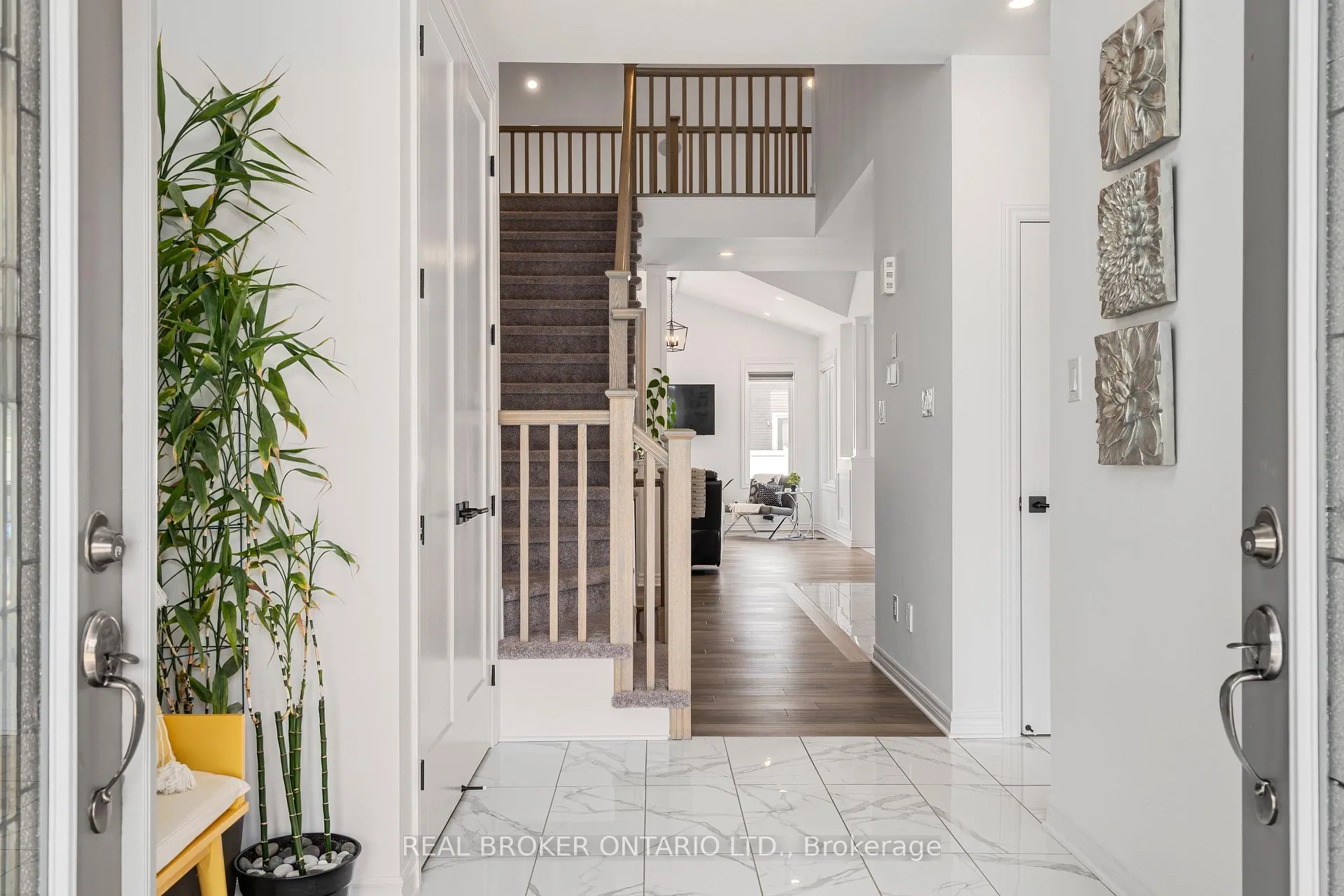 Photo 6 of 502 Albert Boyd Private, Ottawa, Huntley Ward (South East) — HOMEH