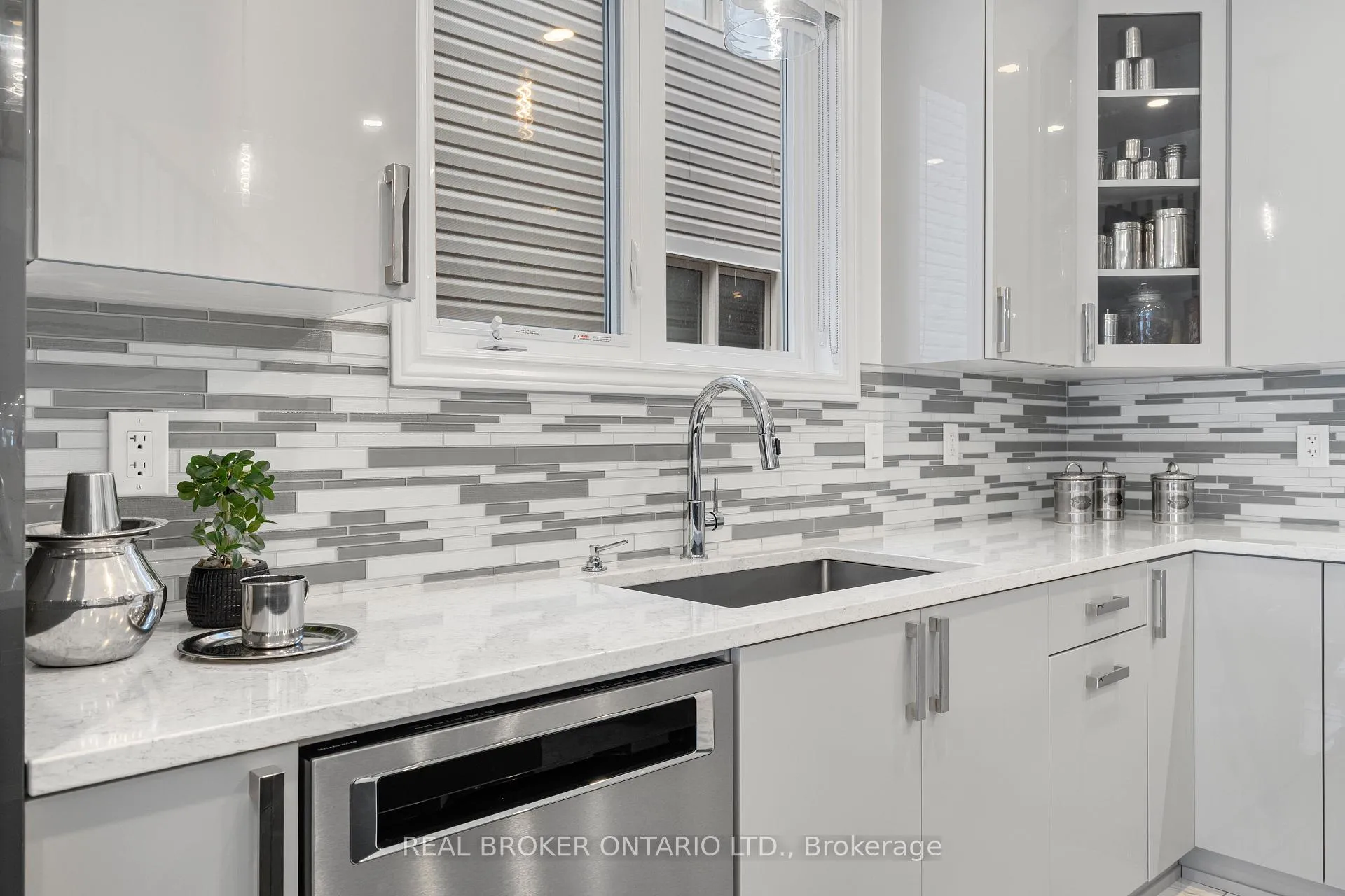 Photo 17 of 502 Albert Boyd Private, Ottawa, Huntley Ward (South East) — HOMEH