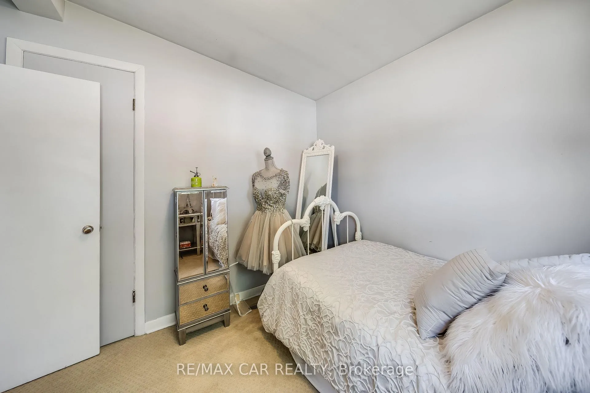 Photo 11 of 32 Melrose Avenue, Leamington — HOMEH