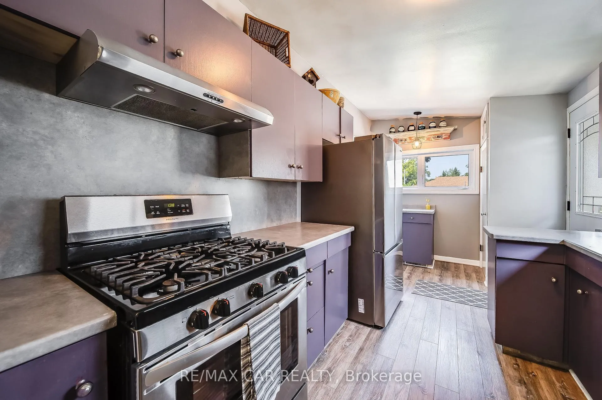 Photo 23 of 32 Melrose Avenue, Leamington — HOMEH