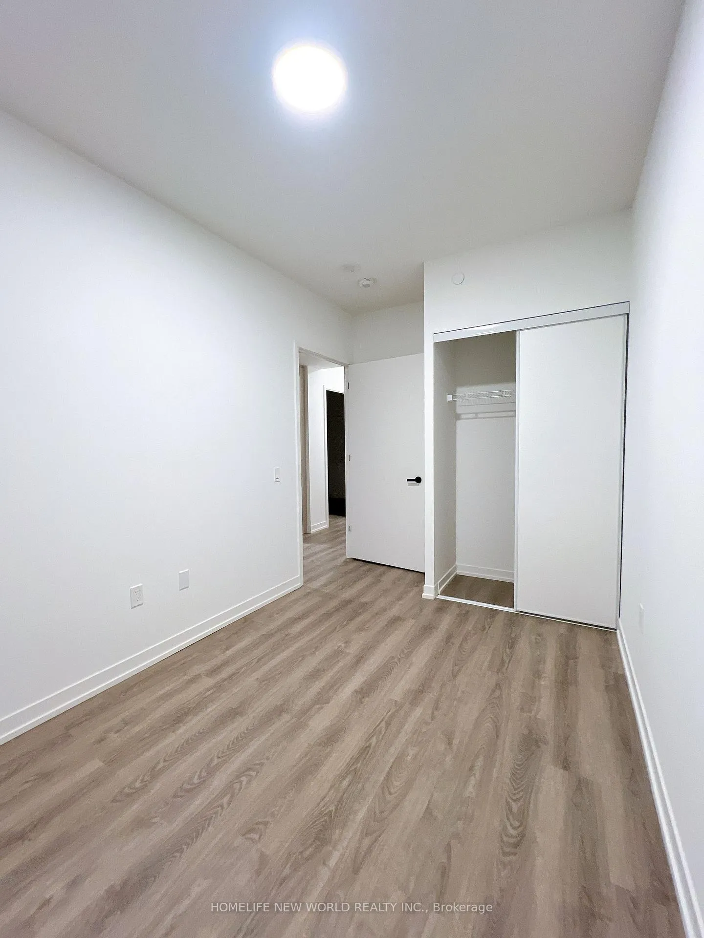 Photo 6 of Unit 1112, 8 Interchange Way, Vaughan, Vaughan Corporate Centre — HOMEH