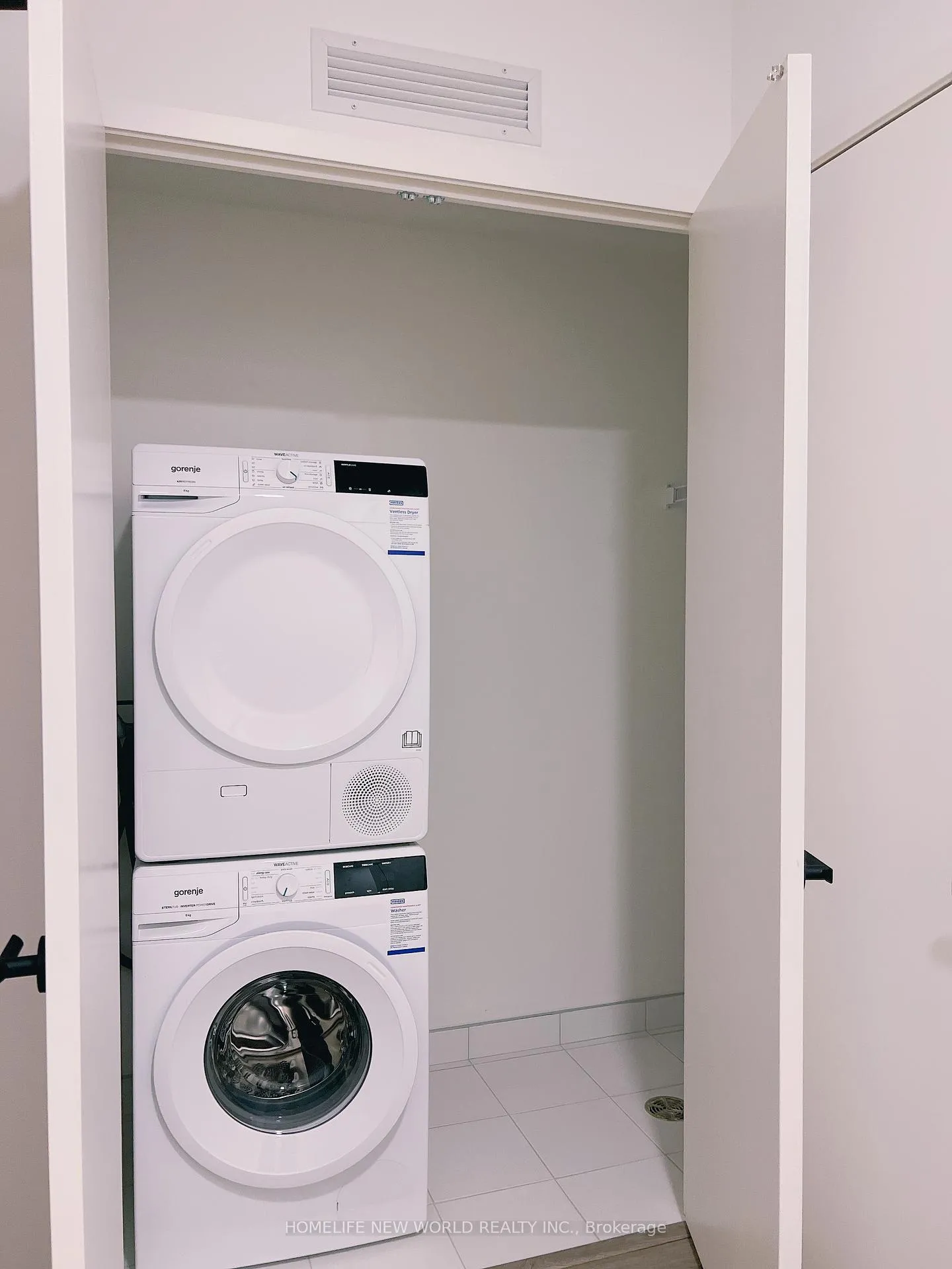 Photo 12 of Unit 1112, 8 Interchange Way, Vaughan, Vaughan Corporate Centre — HOMEH