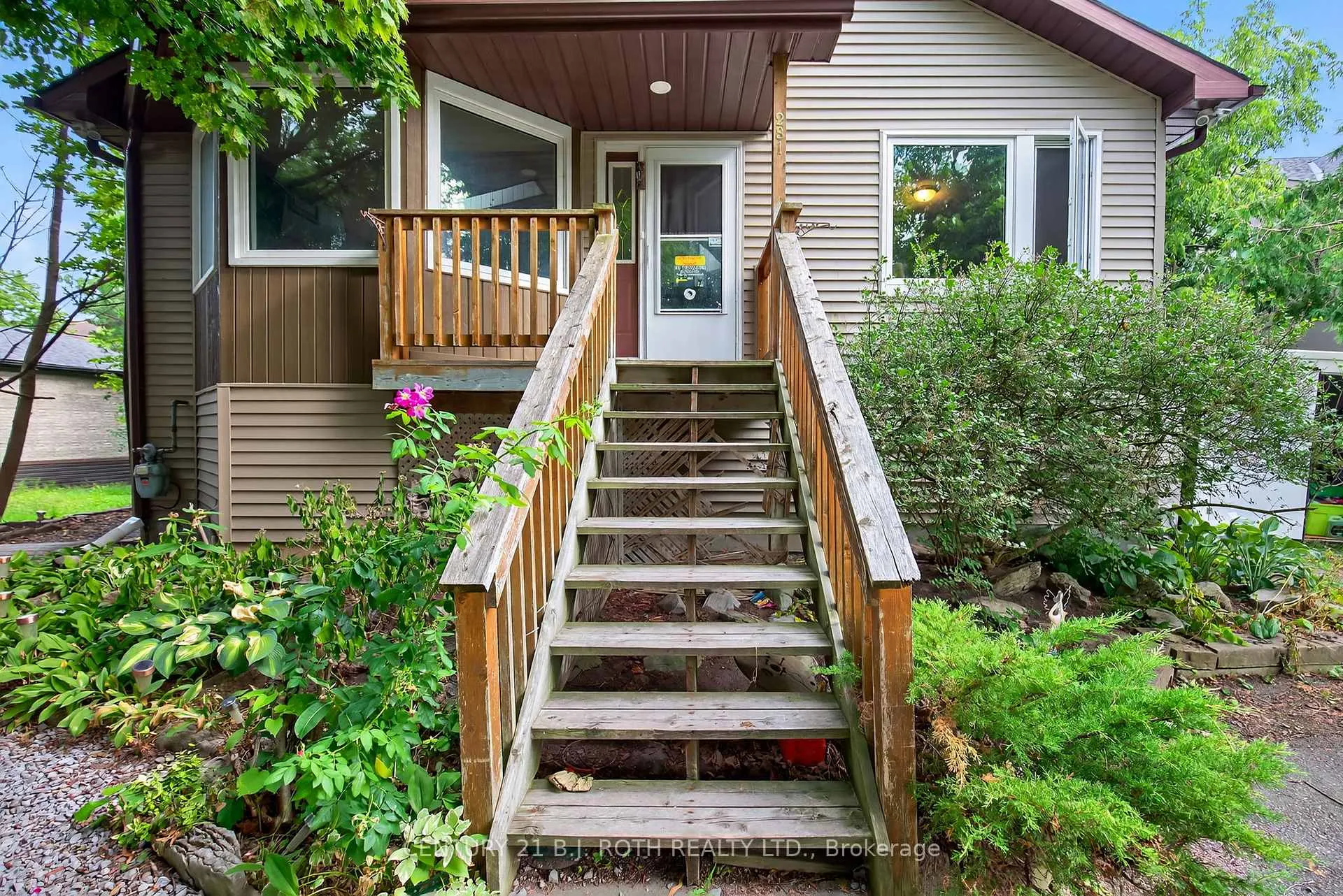 Photo 16 of 281 Harvie Road, Barrie, Holly — HOMEH