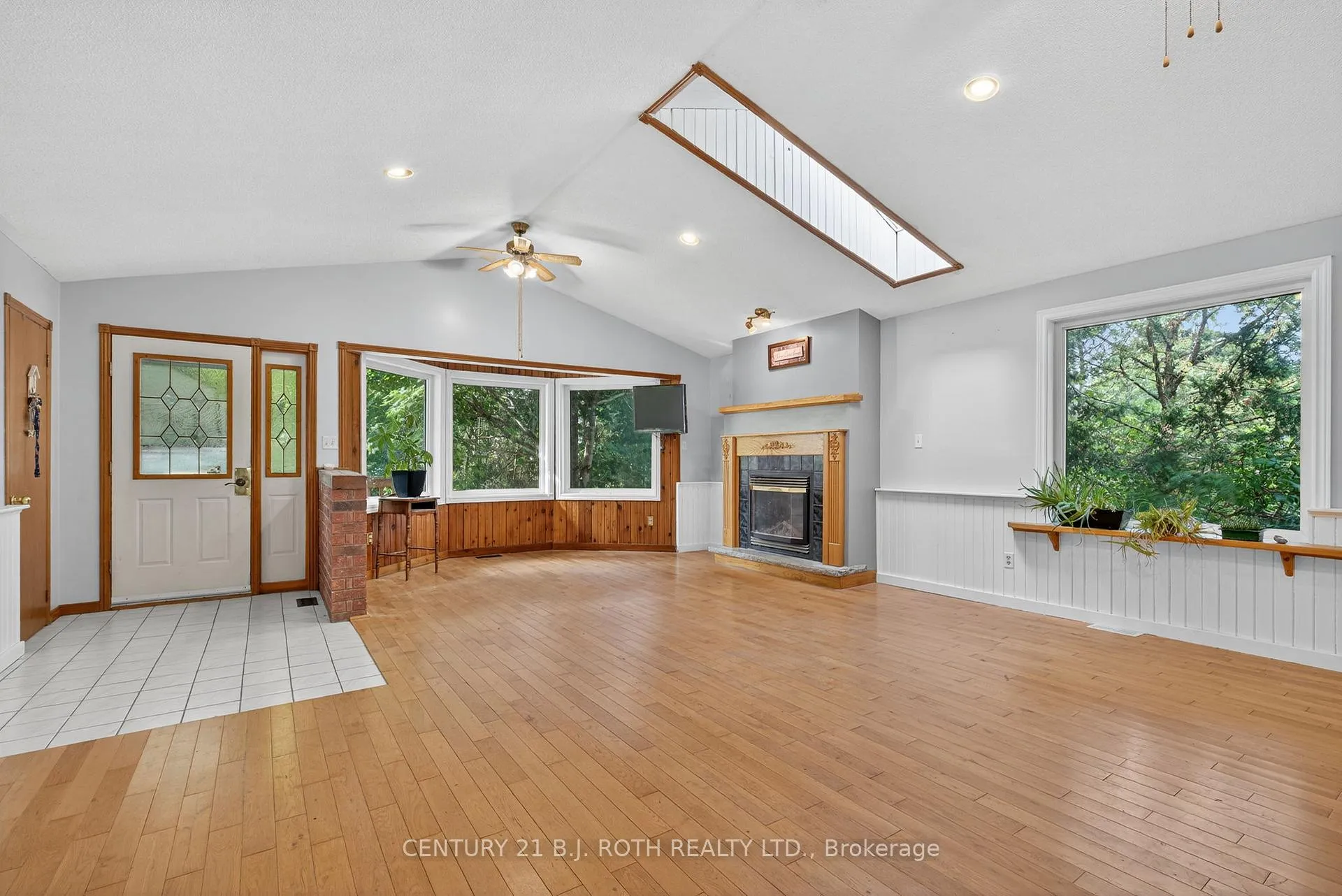 Photo 62 of 281 Harvie Road, Barrie, Holly — HOMEH