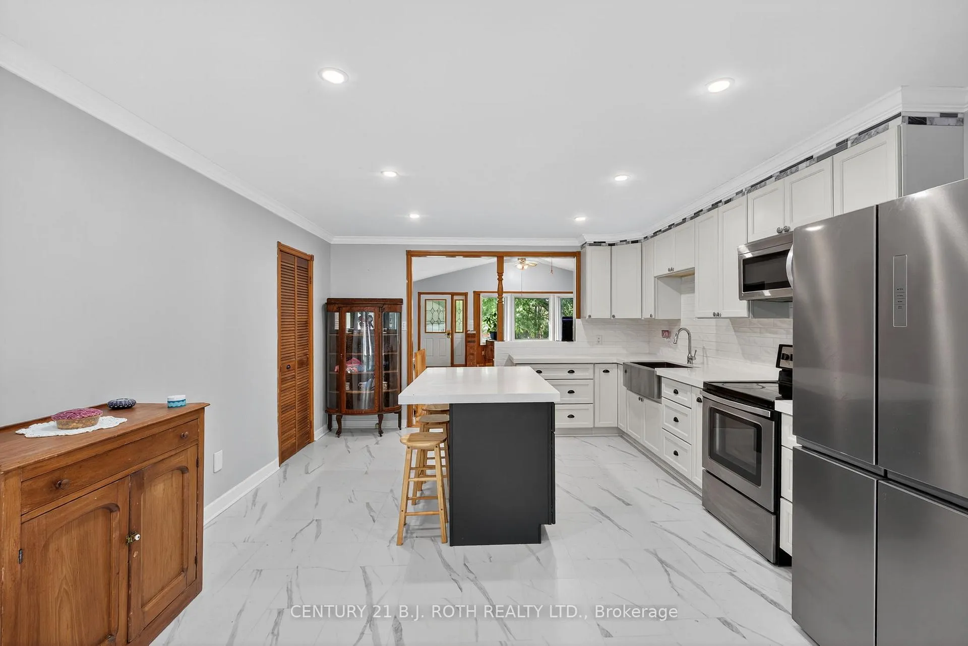 Photo 124 of 281 Harvie Road, Barrie, Holly — HOMEH