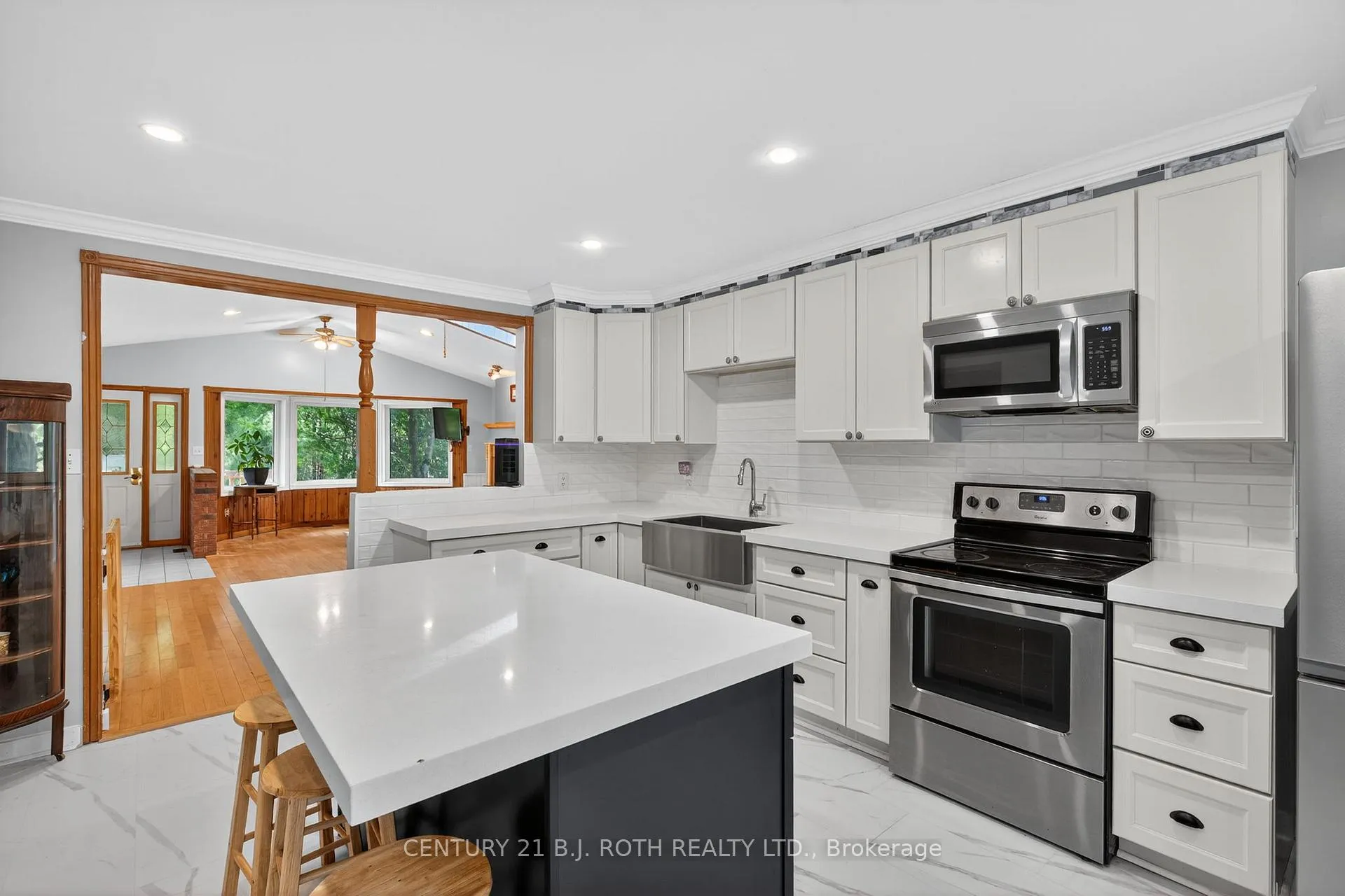 Photo 139 of 281 Harvie Road, Barrie, Holly — HOMEH