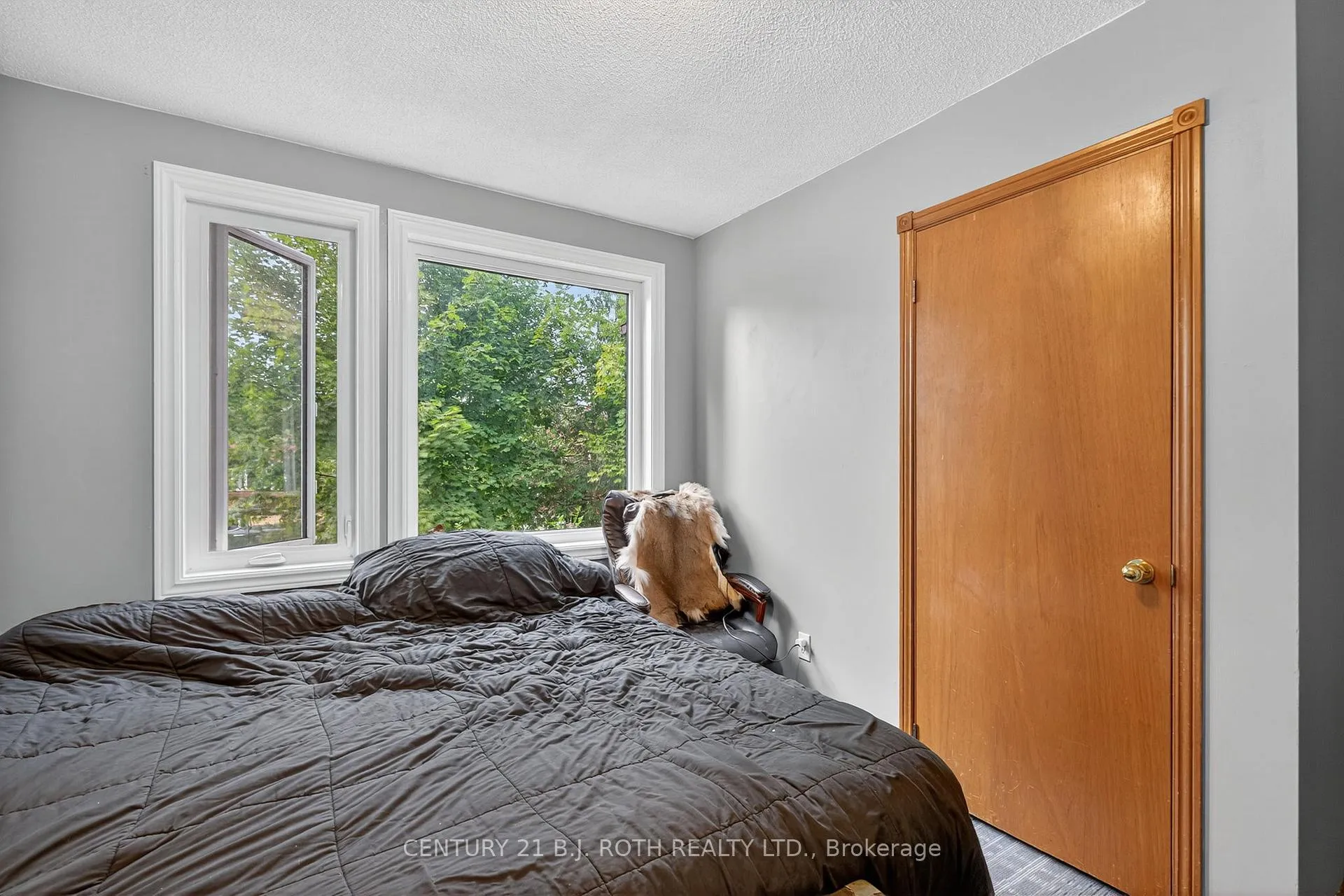 Photo 195 of 281 Harvie Road, Barrie, Holly — HOMEH