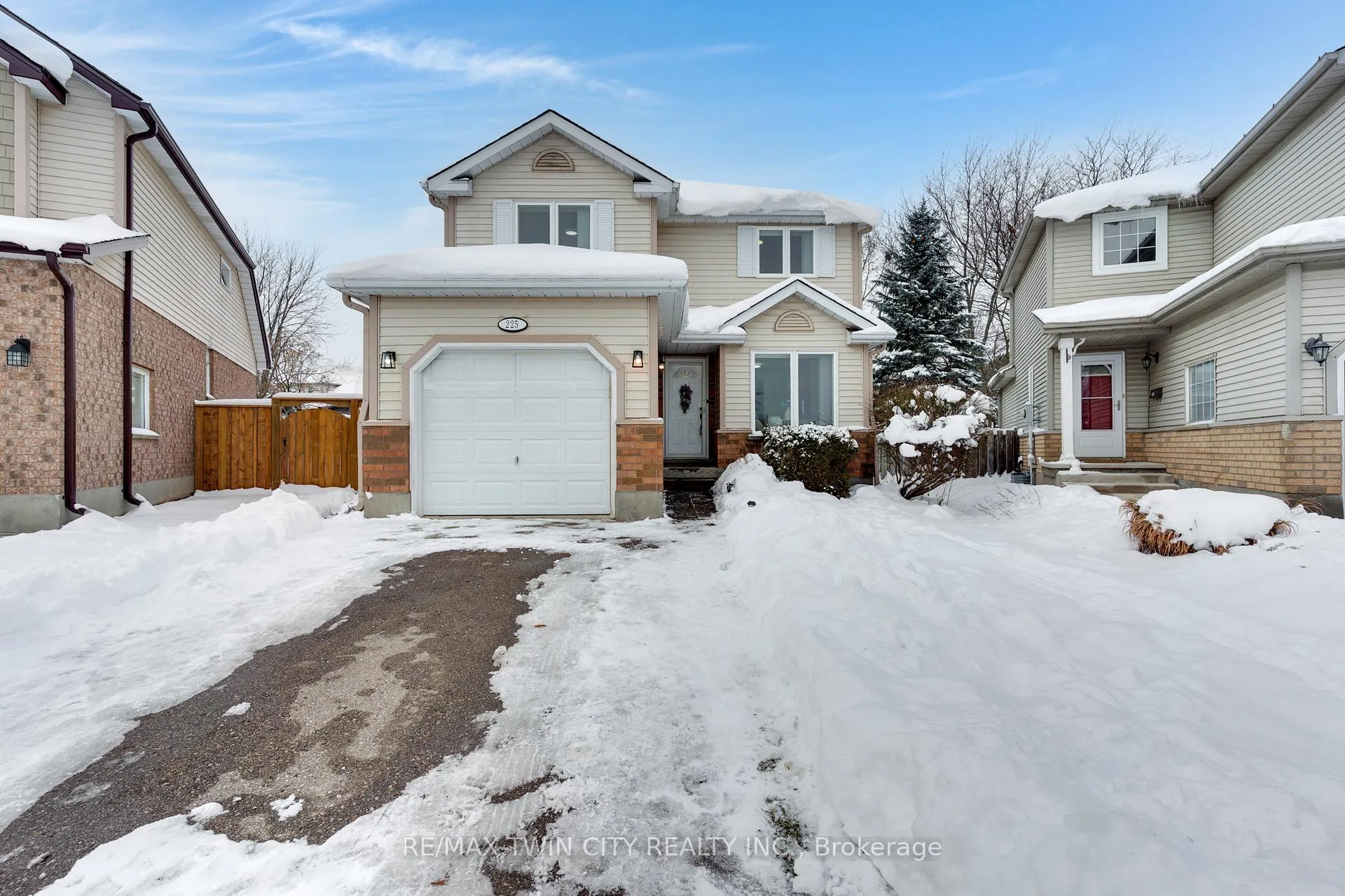 Photo 1 of 225 Thornbird Place, Waterloo — HOMEH
