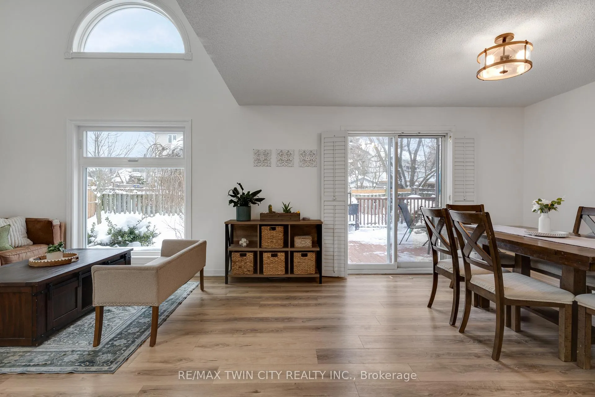 Photo 12 of 225 Thornbird Place, Waterloo — HOMEH