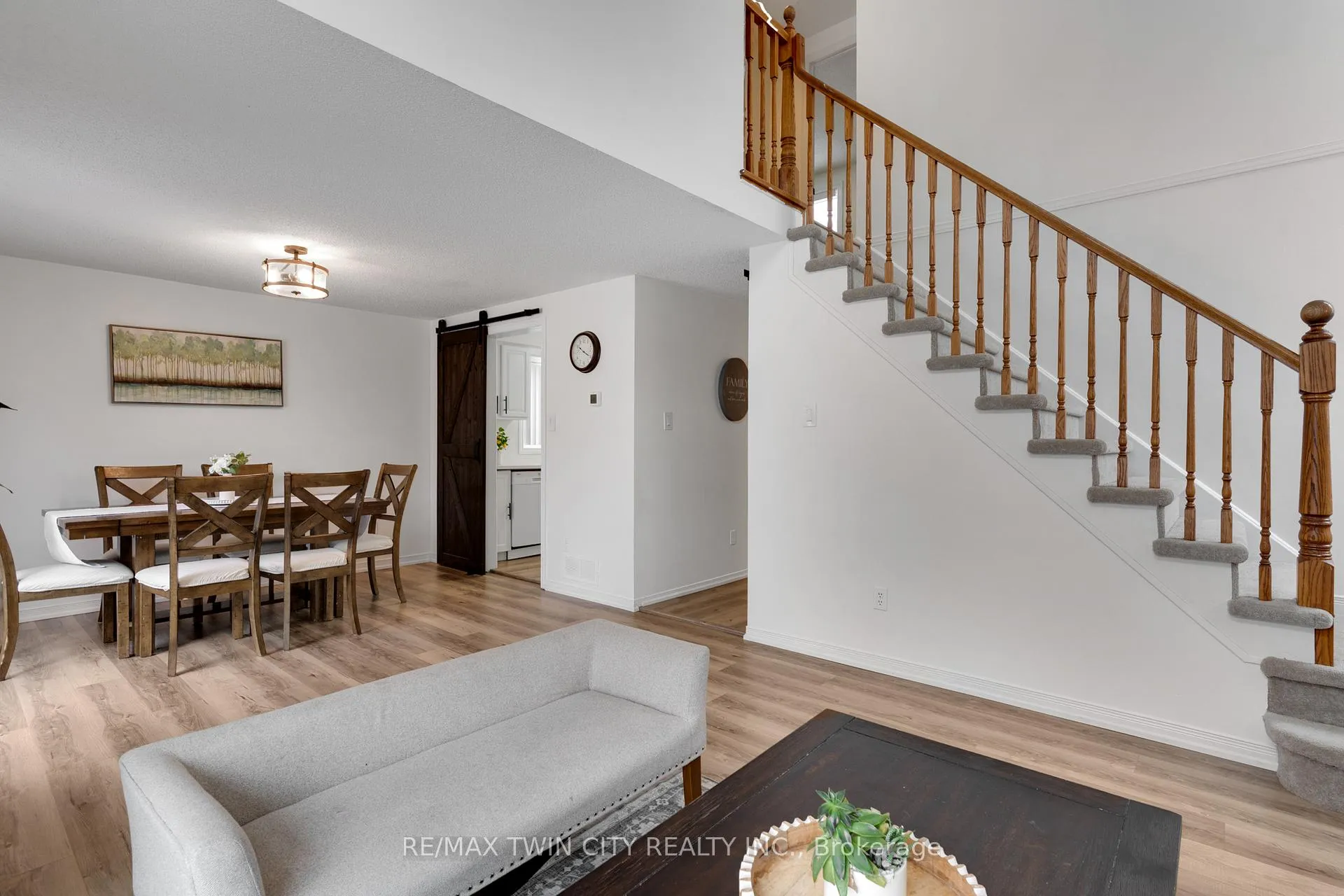 Photo 14 of 225 Thornbird Place, Waterloo — HOMEH