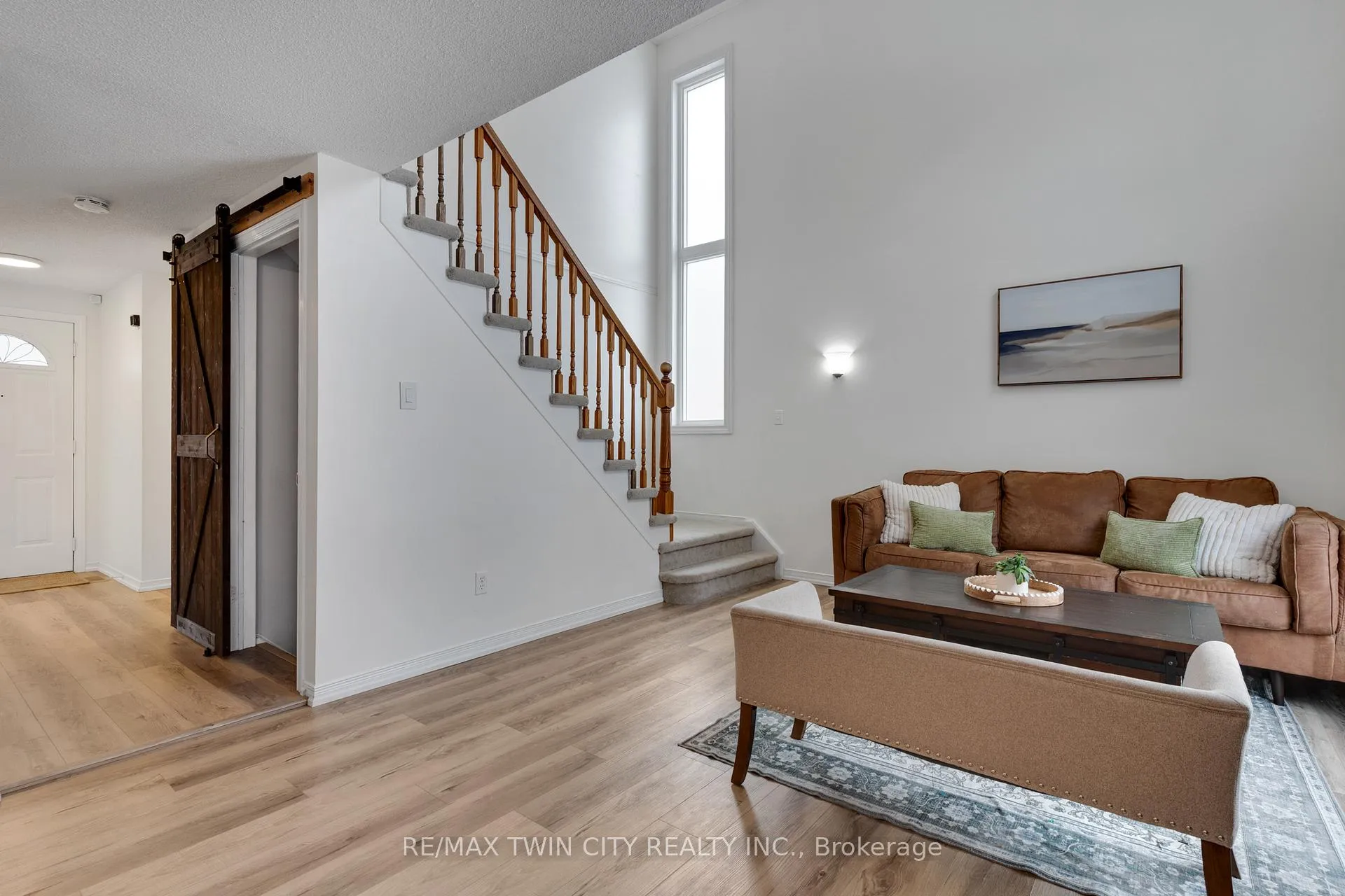 Photo 17 of 225 Thornbird Place, Waterloo — HOMEH