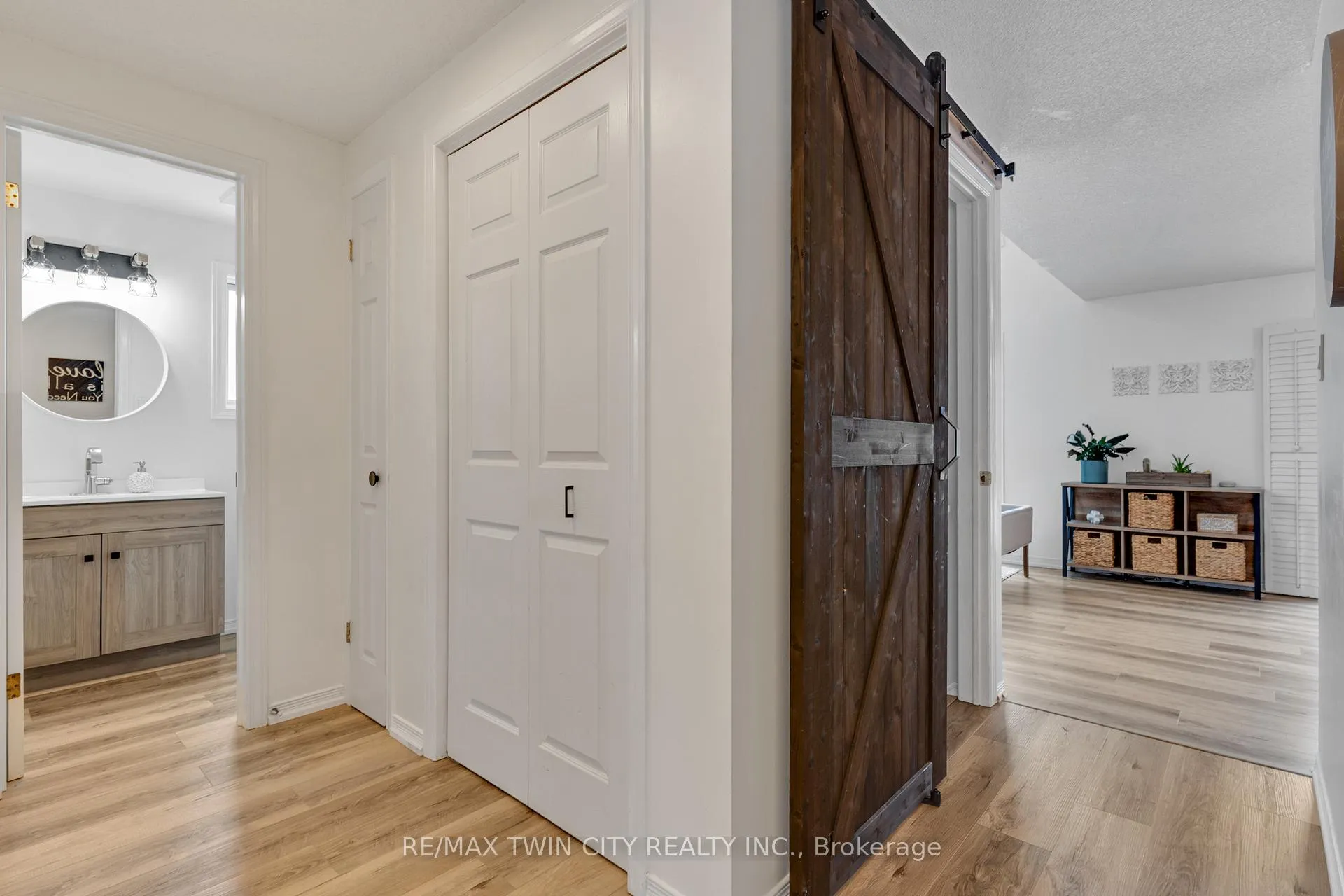 Photo 18 of 225 Thornbird Place, Waterloo — HOMEH