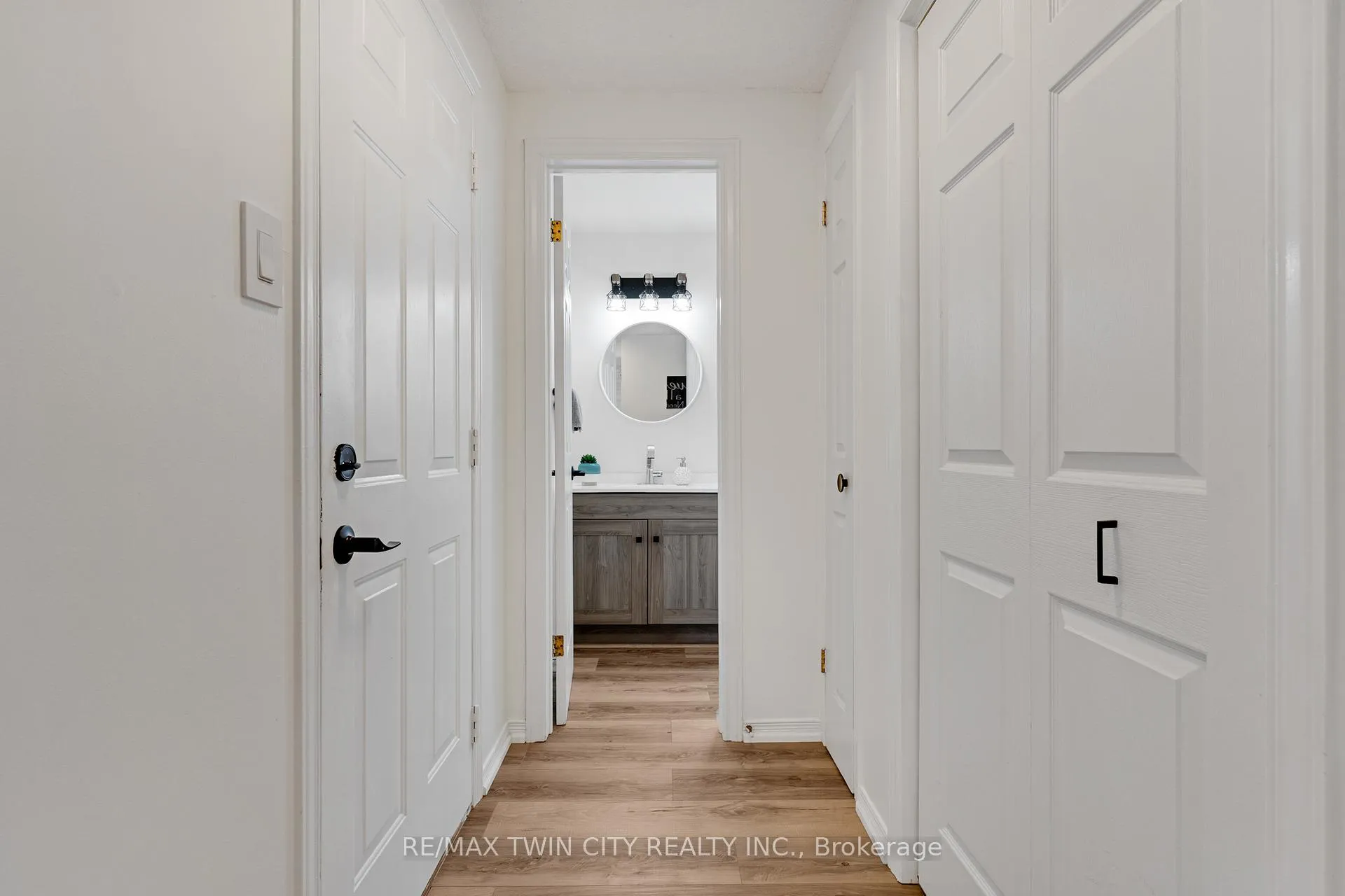 Photo 19 of 225 Thornbird Place, Waterloo — HOMEH