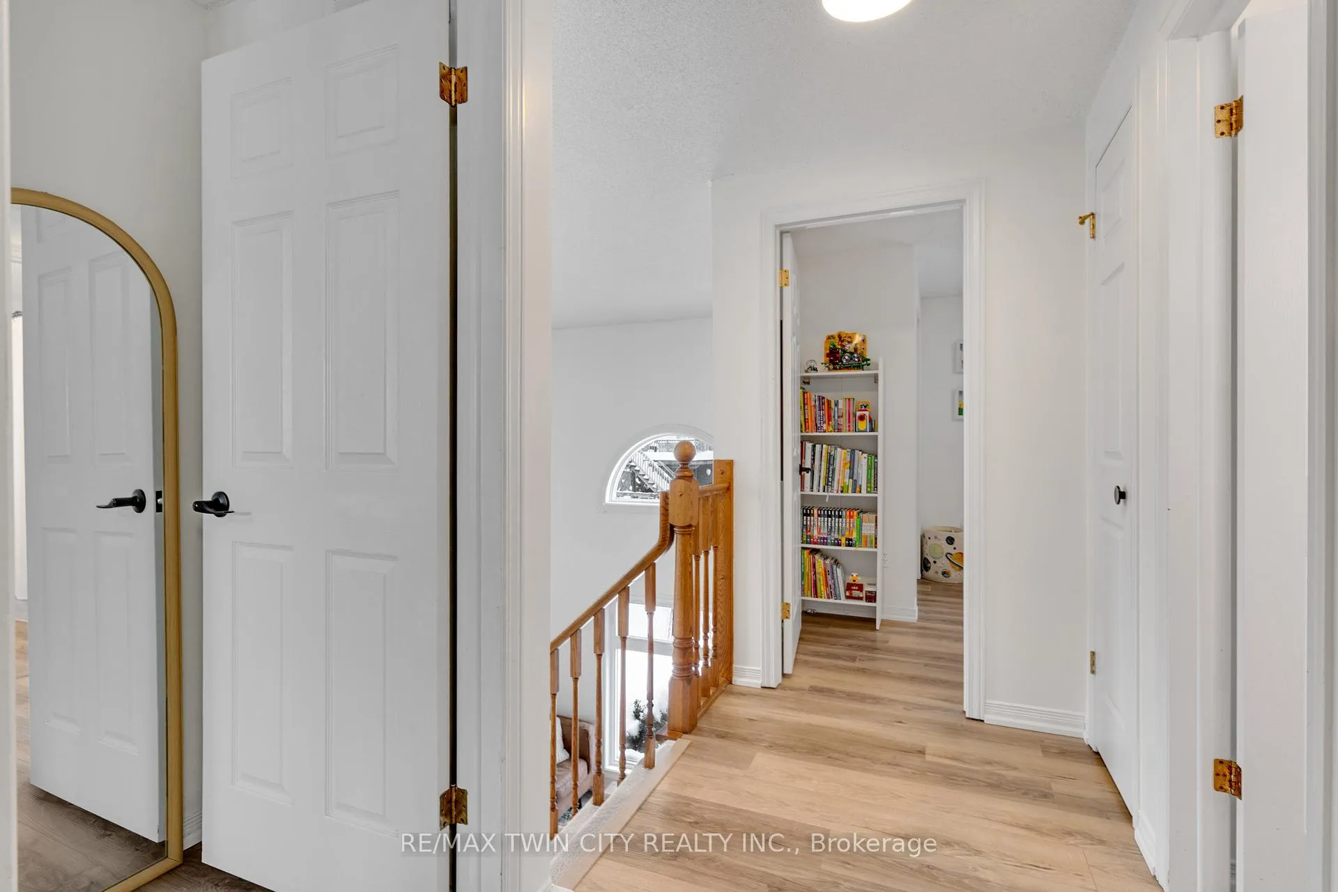 Photo 22 of 225 Thornbird Place, Waterloo — HOMEH