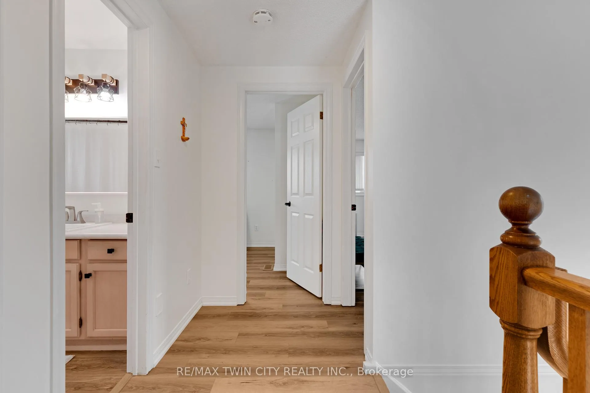Photo 23 of 225 Thornbird Place, Waterloo — HOMEH