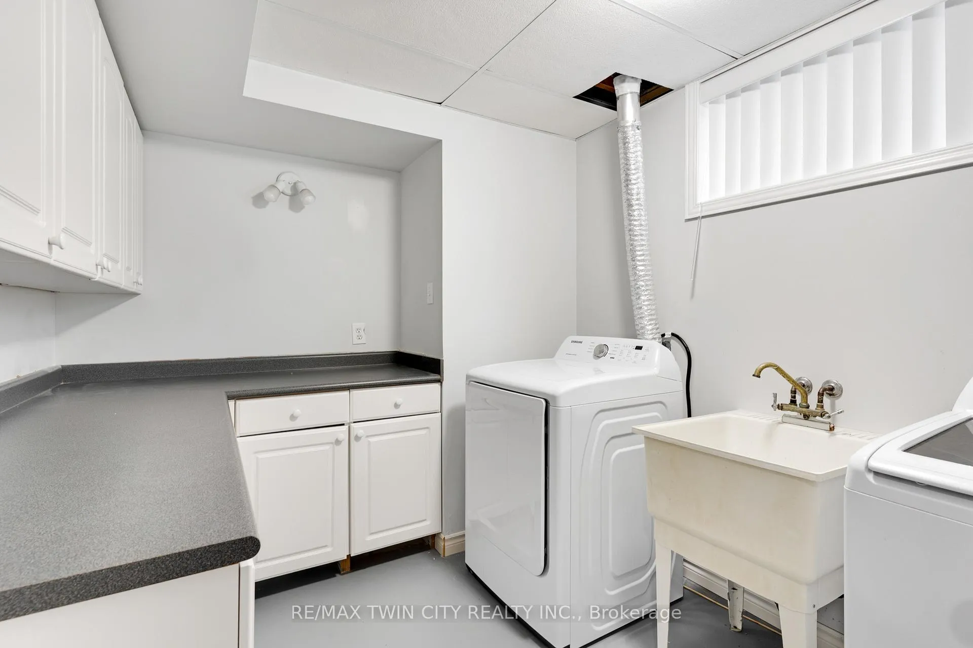 Photo 37 of 225 Thornbird Place, Waterloo — HOMEH
