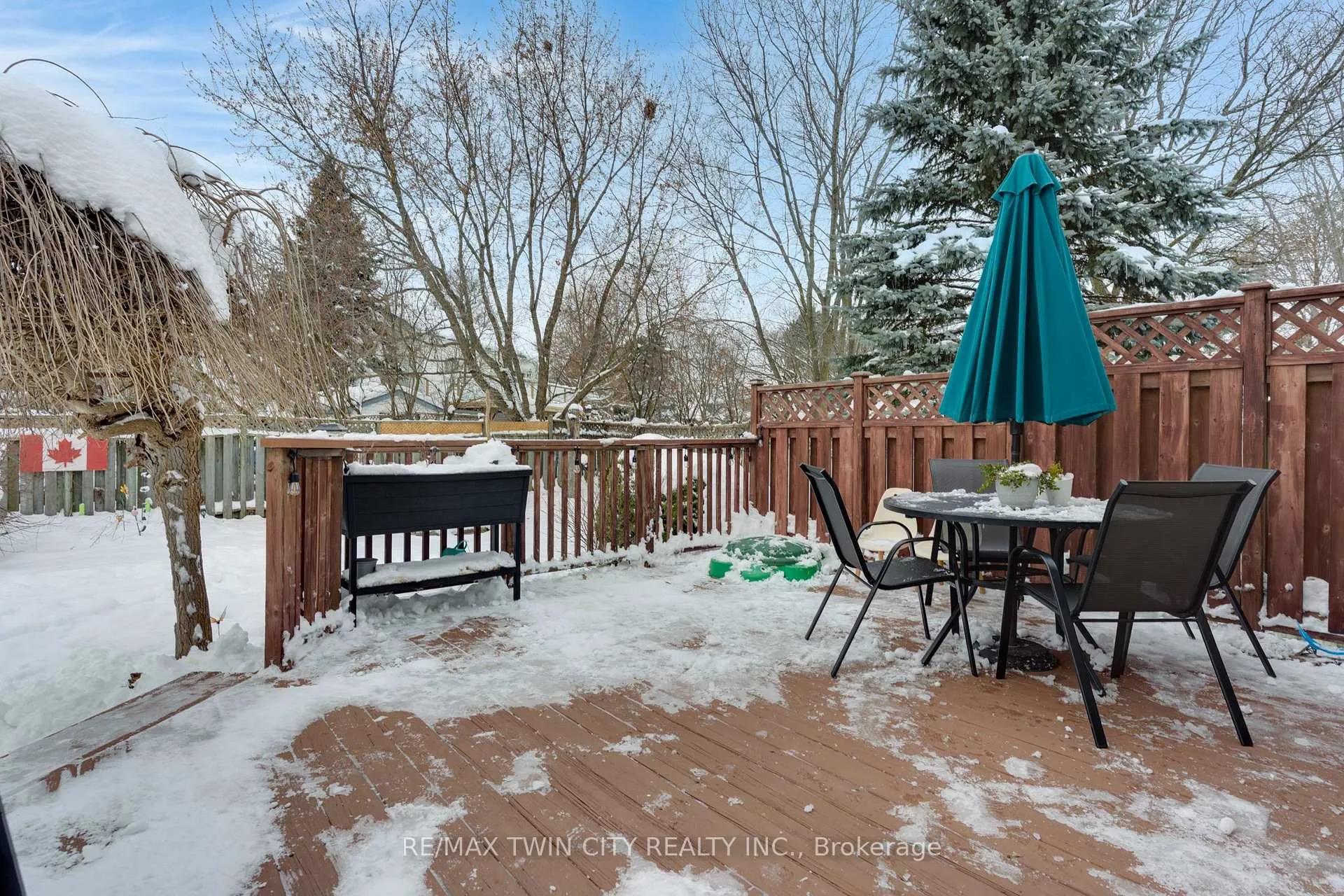 Photo 38 of 225 Thornbird Place, Waterloo — HOMEH