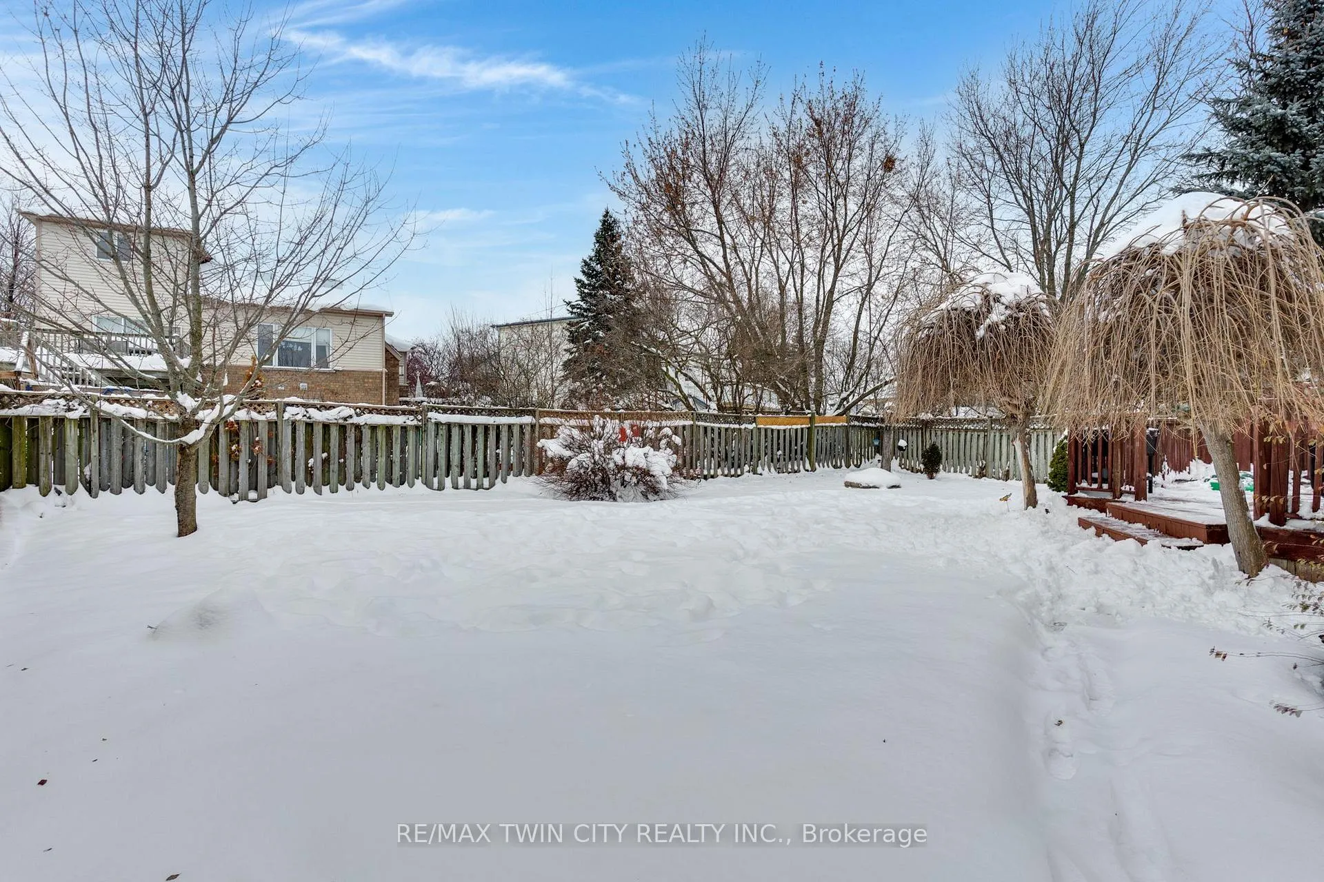 Photo 41 of 225 Thornbird Place, Waterloo — HOMEH