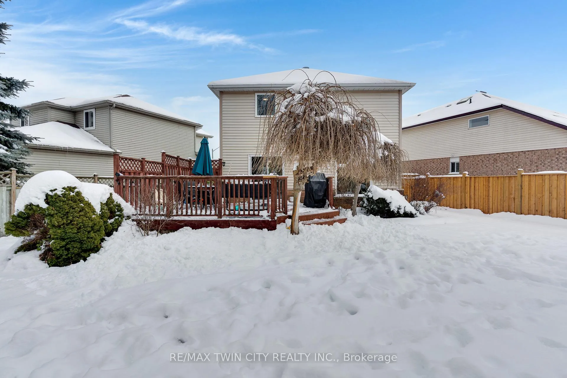 Photo 43 of 225 Thornbird Place, Waterloo — HOMEH