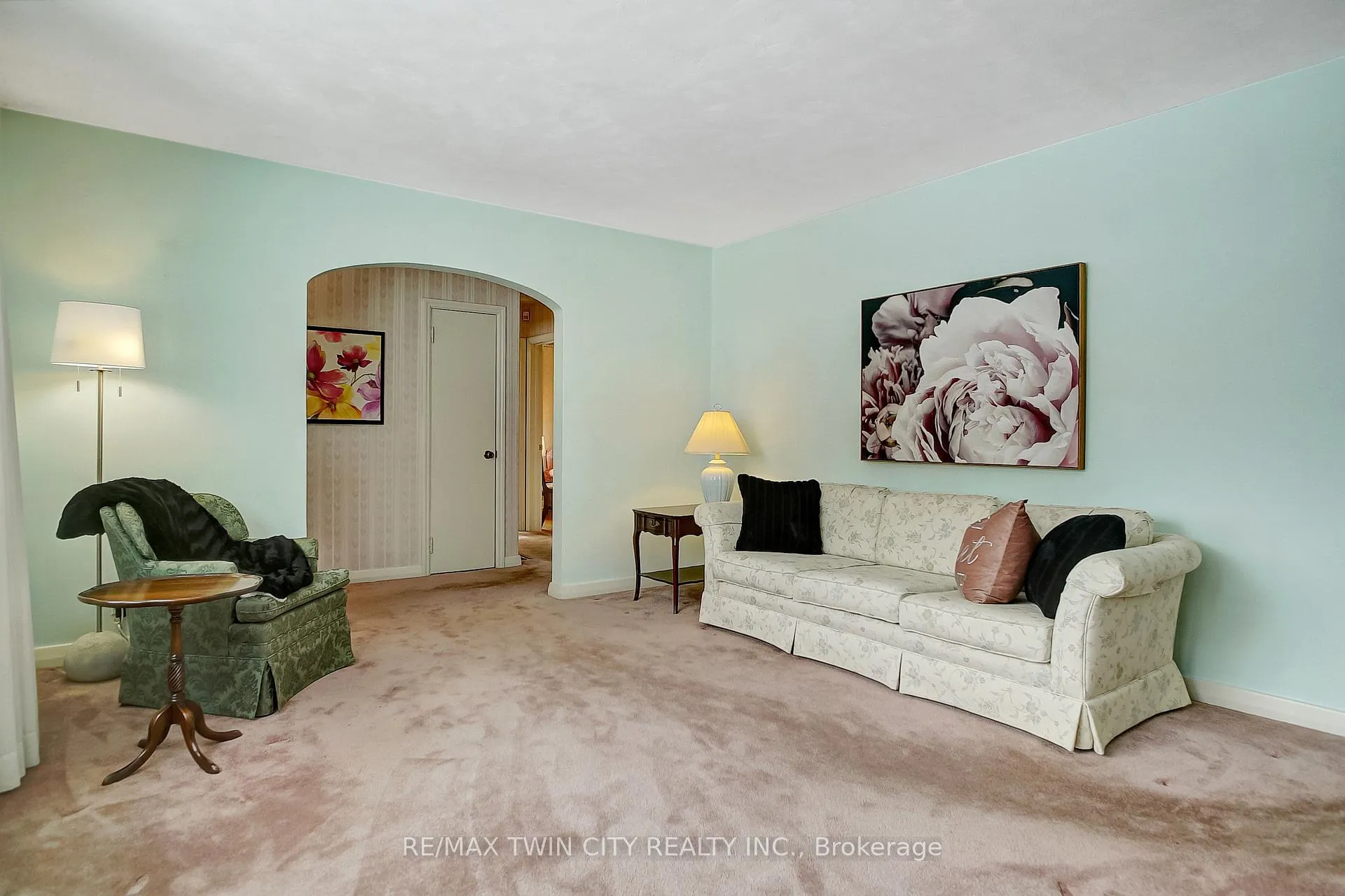 Photo 6 of 70 Christopher Drive, Cambridge — HOMEH