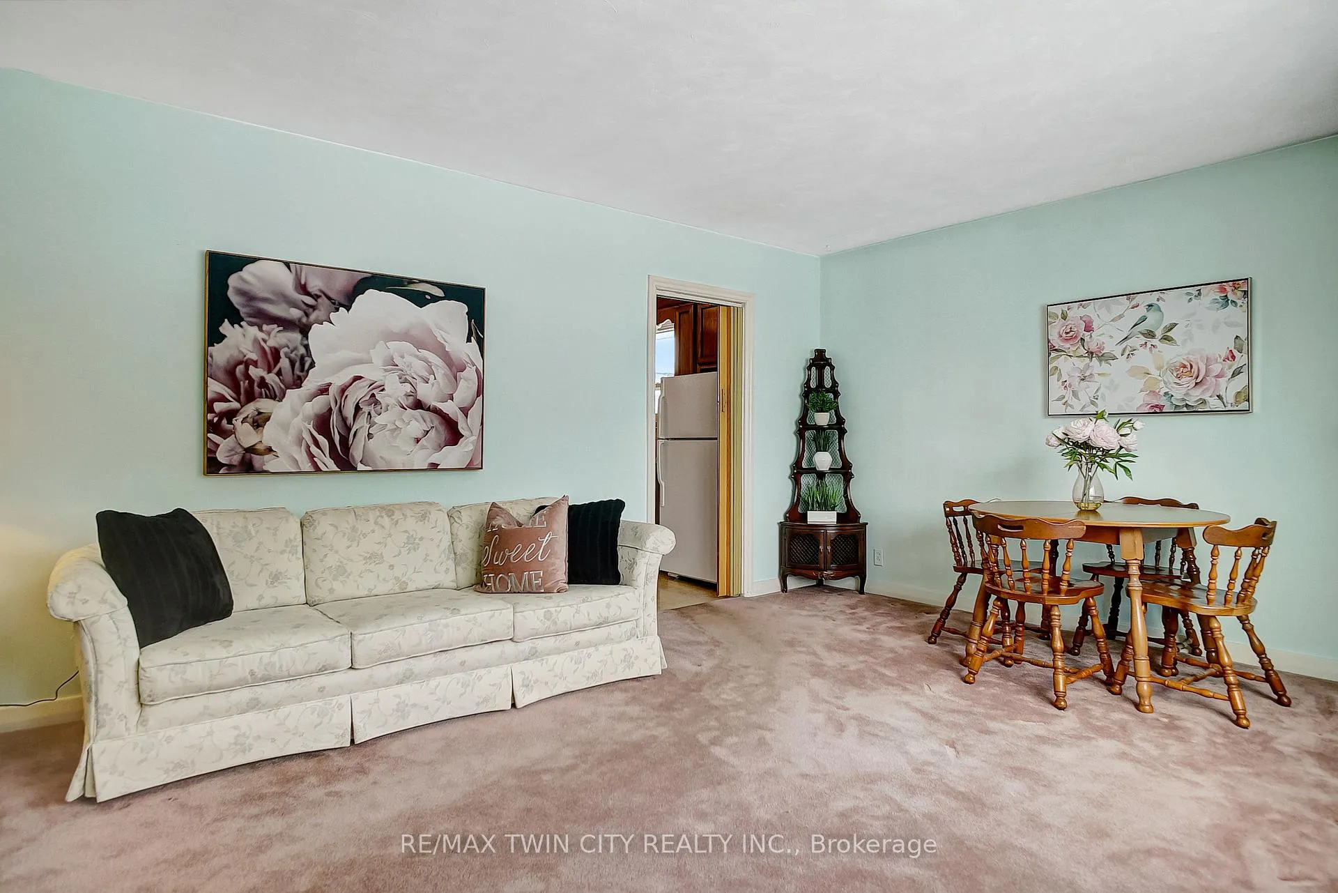 Photo 7 of 70 Christopher Drive, Cambridge — HOMEH