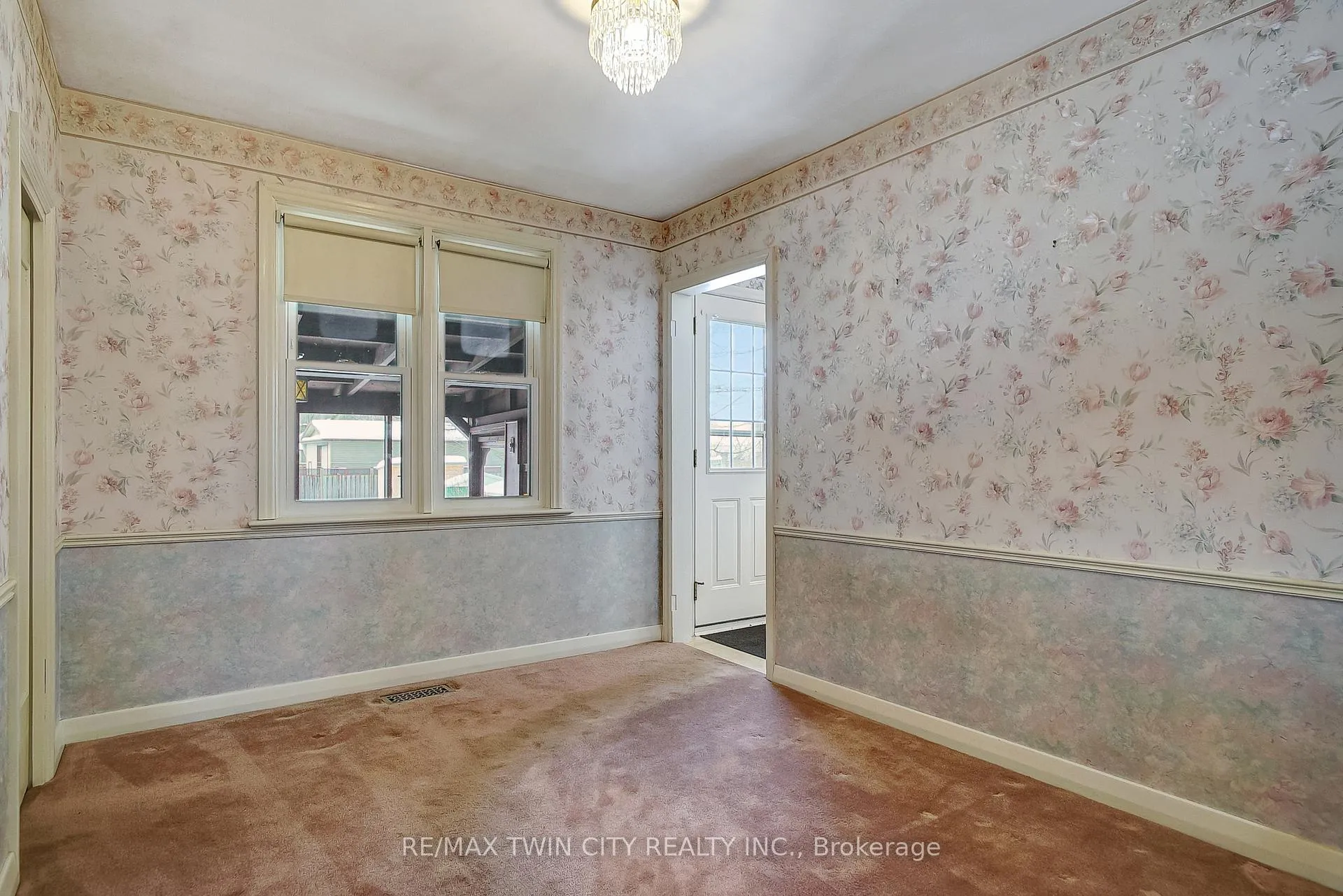 Photo 15 of 70 Christopher Drive, Cambridge — HOMEH