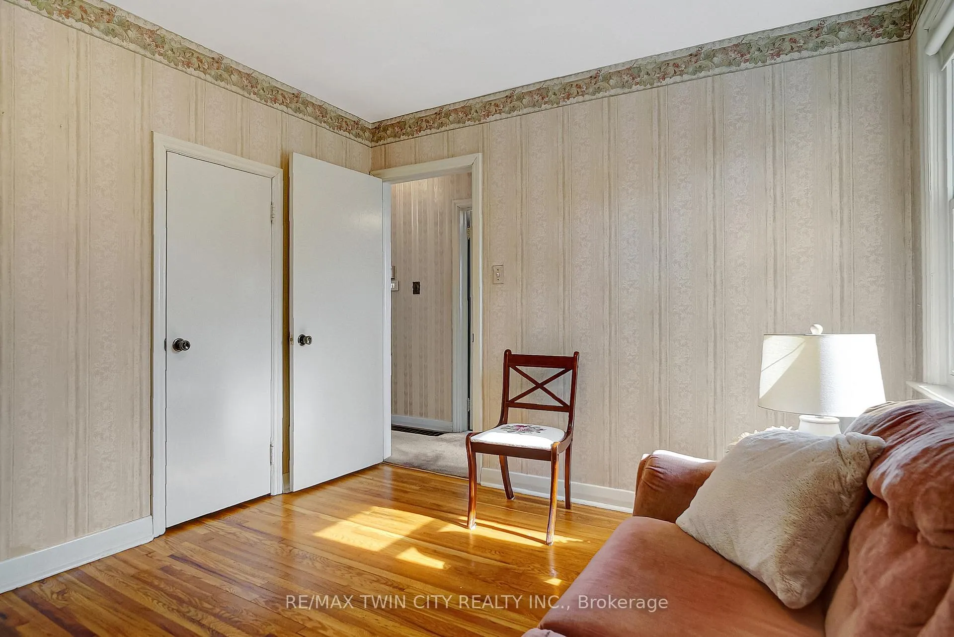 Photo 17 of 70 Christopher Drive, Cambridge — HOMEH