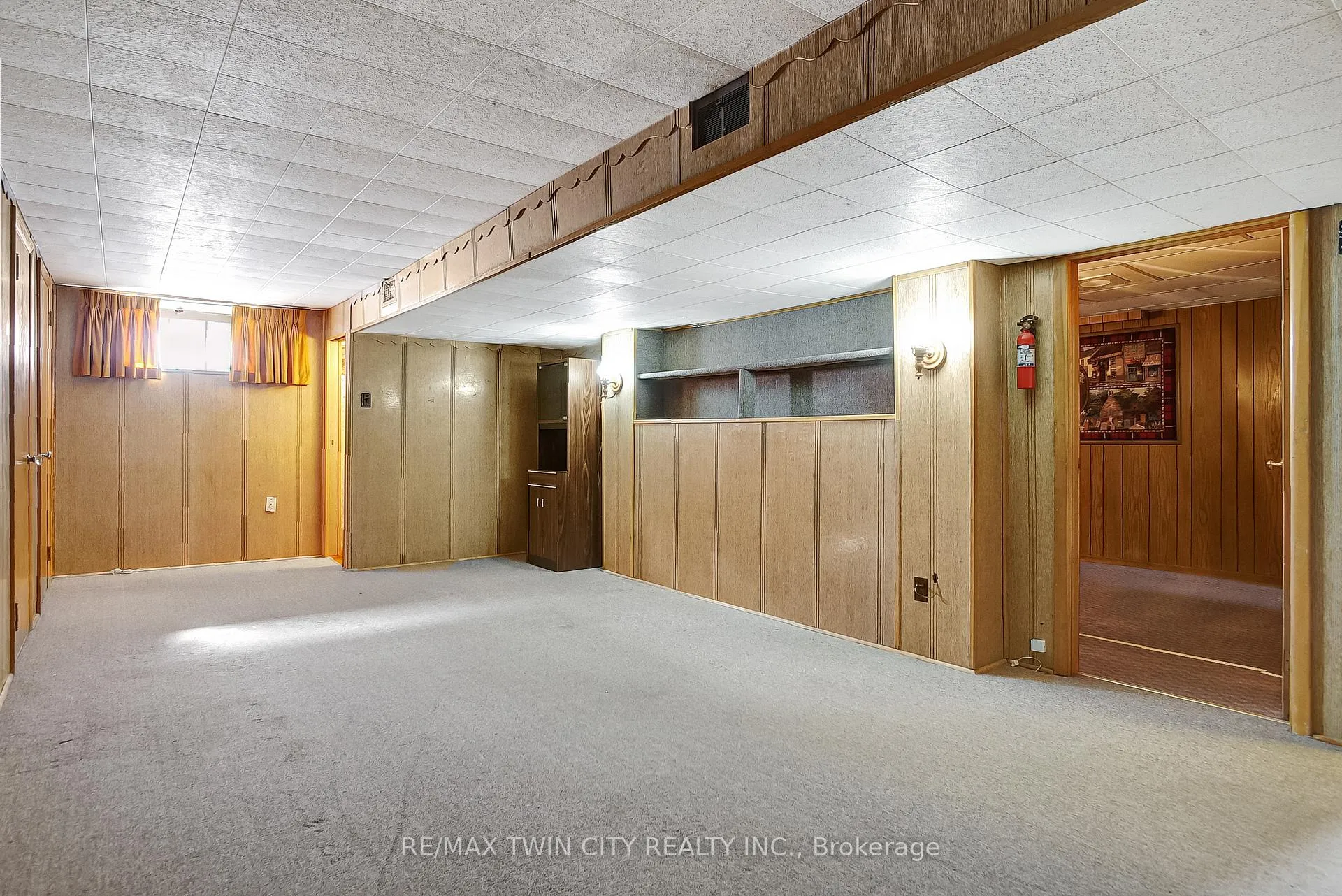Photo 23 of 70 Christopher Drive, Cambridge — HOMEH