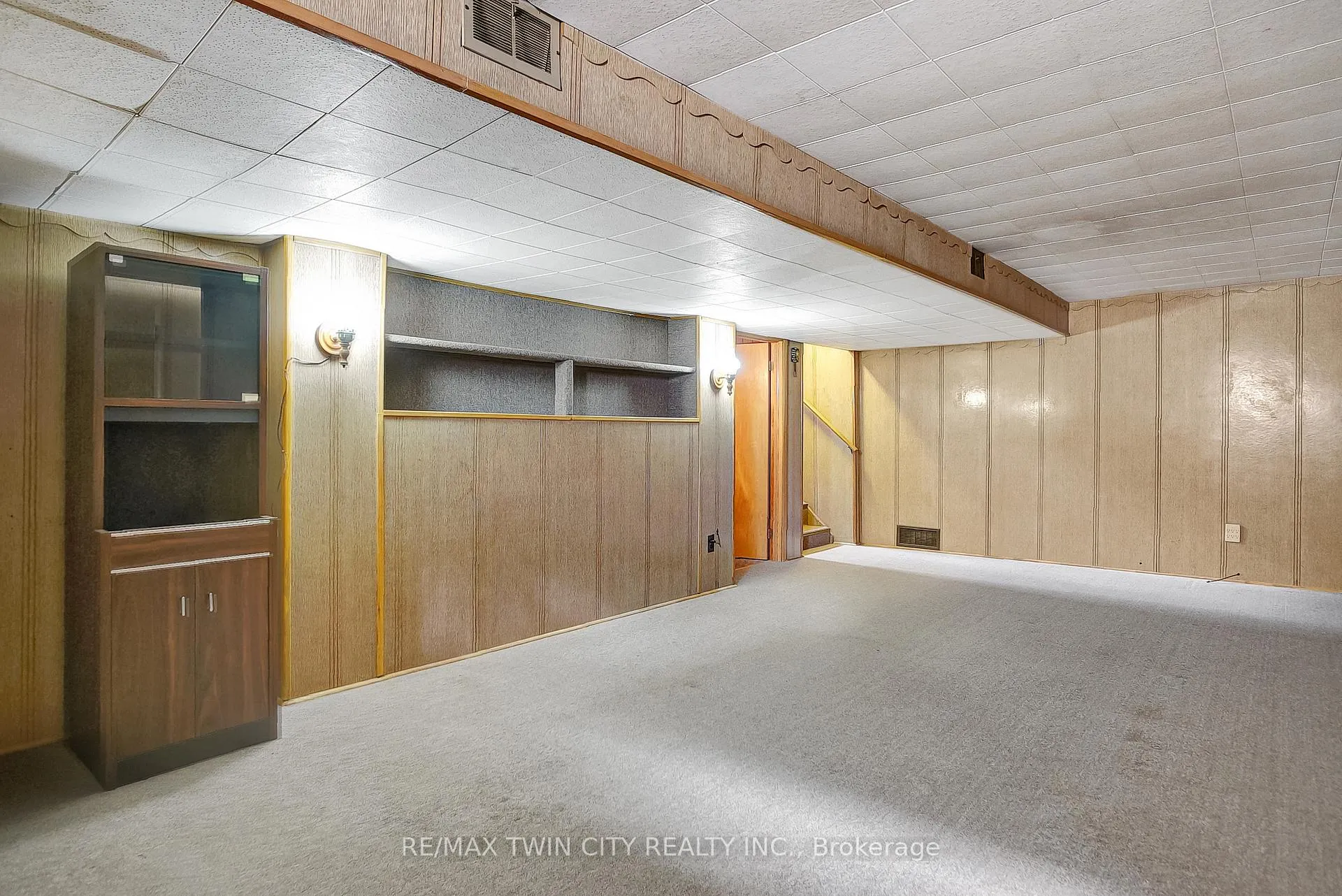 Photo 28 of 70 Christopher Drive, Cambridge — HOMEH