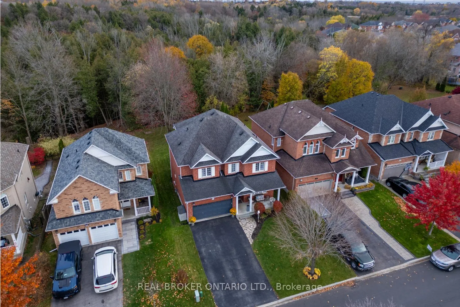 Photo 2 of 61 Bloom Avenue, Clarington, Newcastle — HOMEH